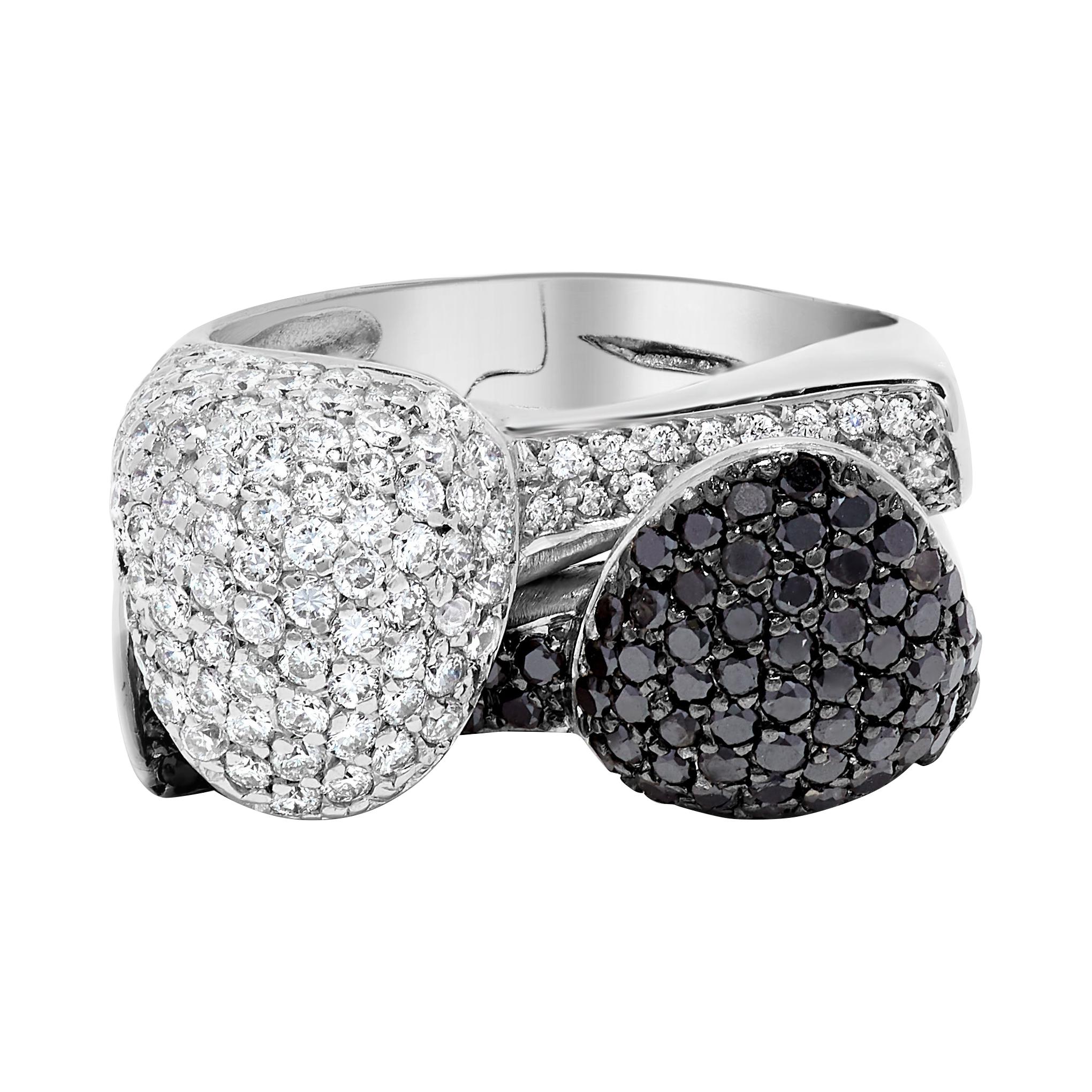 18k White Gold Black and White Diamond Cocktail Ring For Sale