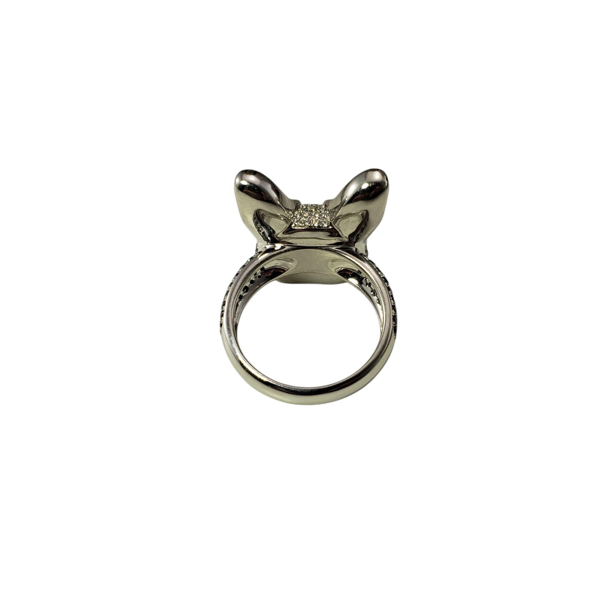 18K White Gold Black and White Diamond French Bulldog Ring Size 7.5 #21160 In Good Condition For Sale In Washington Depot, CT
