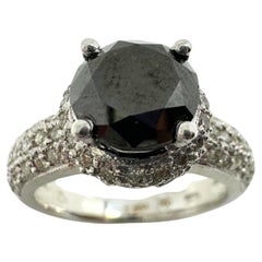 18 Karat Weißgold Ring mit schwarzem und weißem Diamanten
