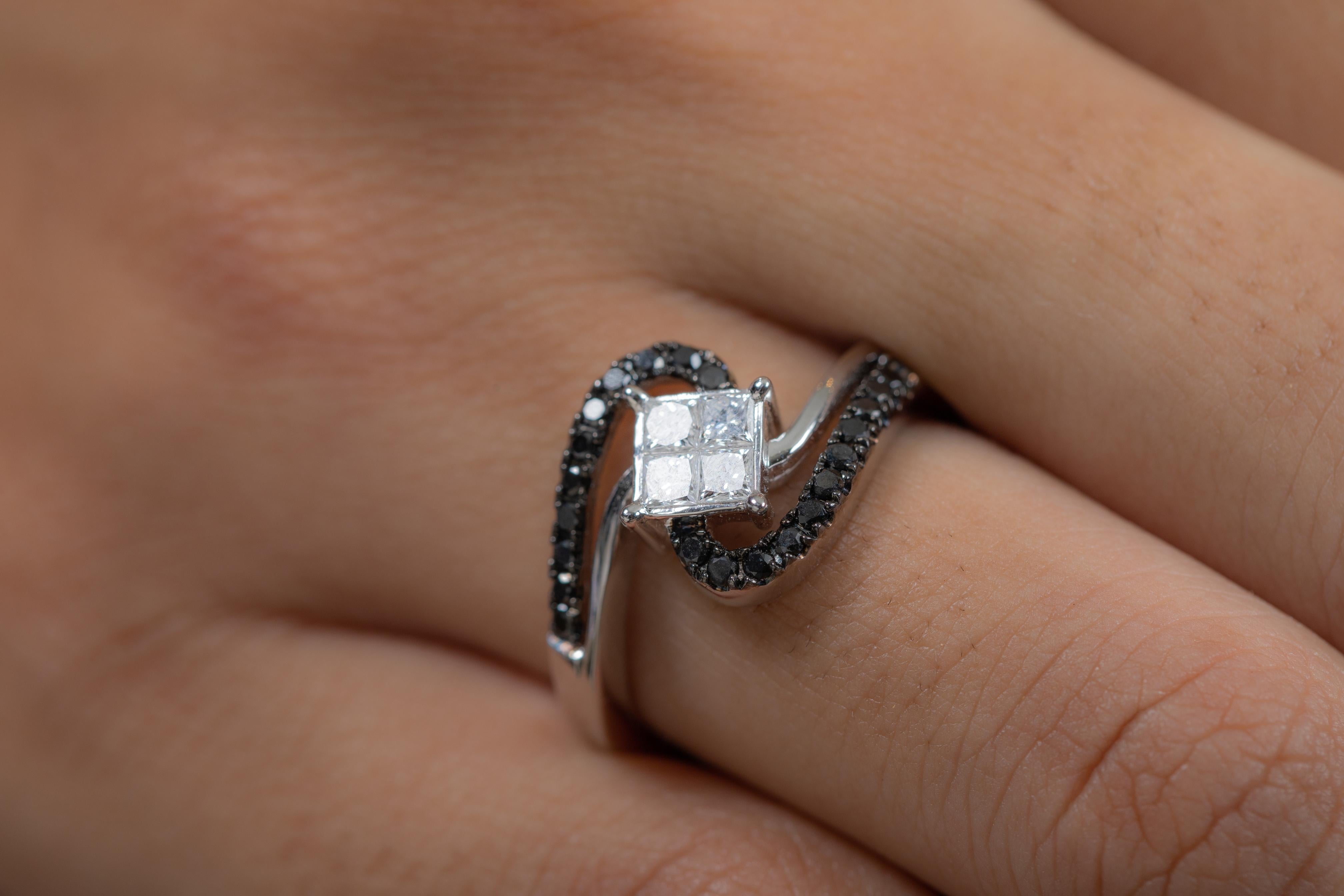 For Sale:  18K White Gold Black and White Diamond Statement Ring 2
