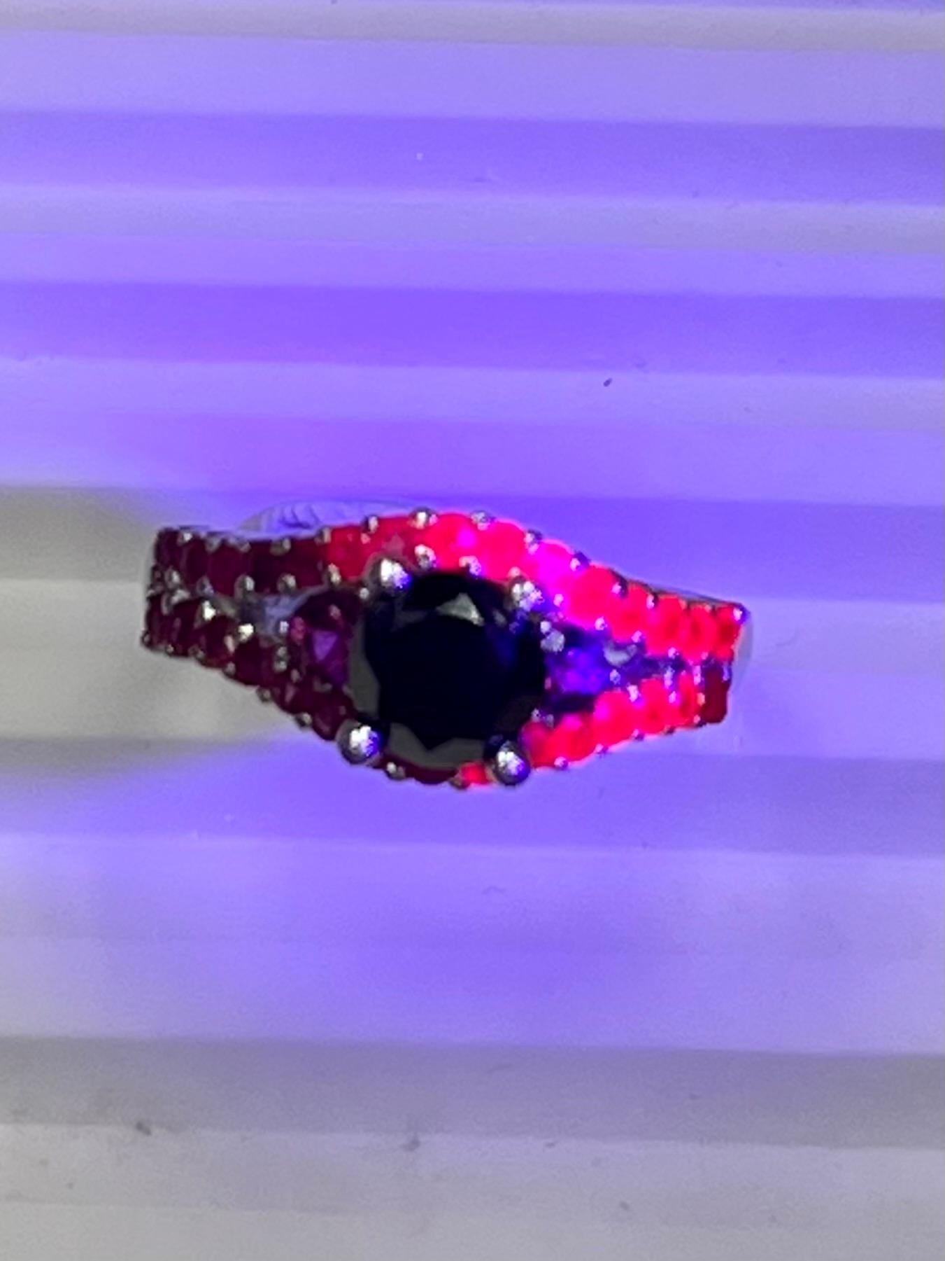 18K White Gold Black Diamond 1.11 Carat & Burma Ruby Cocktail Ring For Sale 3