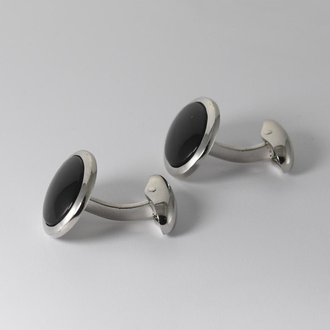 Taglio ovale Gemelli in oro bianco 18K con onice nero 32g in vendita
