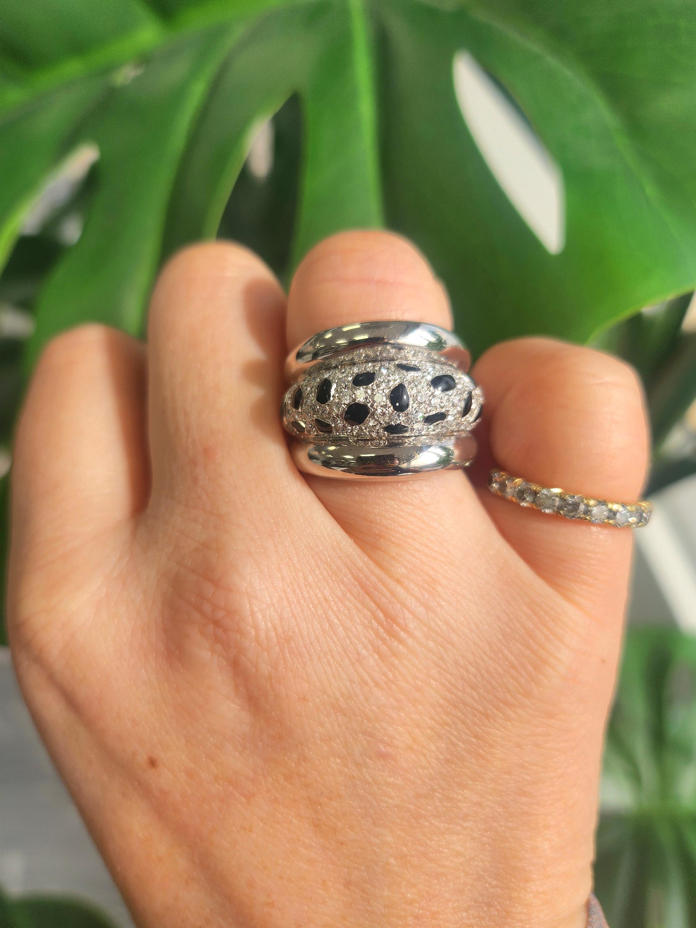 This bold black onyx and diamond ring is the ultimate power piece, exuding confidence, mystery, and luxury all in one. The dramatic contrast of deep black onyx against sparkling white pavé diamonds makes it a showstopper you won’t want to take