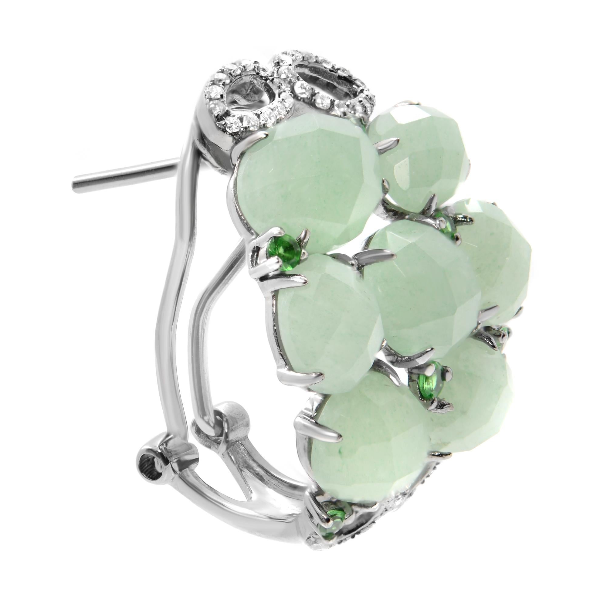 18K White Gold Black Rhodium Aventurine & Green Emerald Huggie Earrings In Excellent Condition For Sale In New York, NY