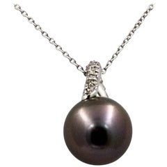 18K White Gold Black Tahitian Pearl with Diamonds Pendant