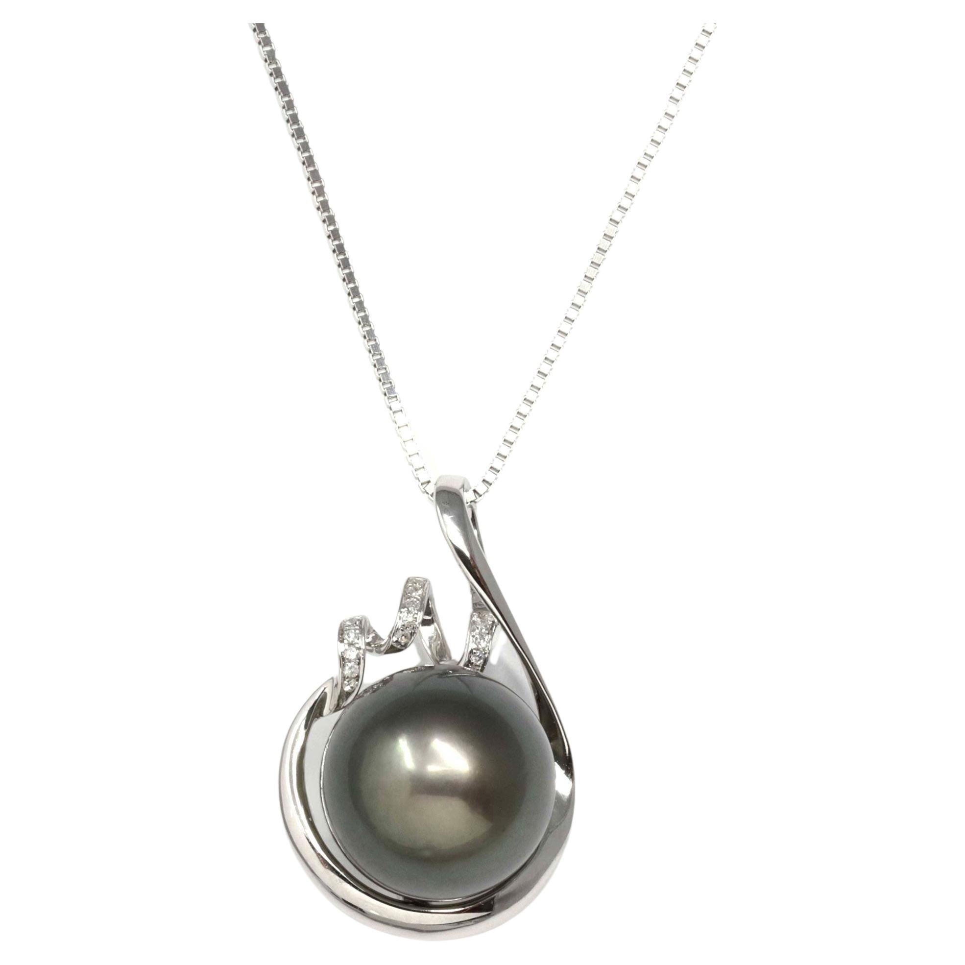18k White Gold Black Tahitian South Sea Cultured Pearl AAA & Diamonds Necklace