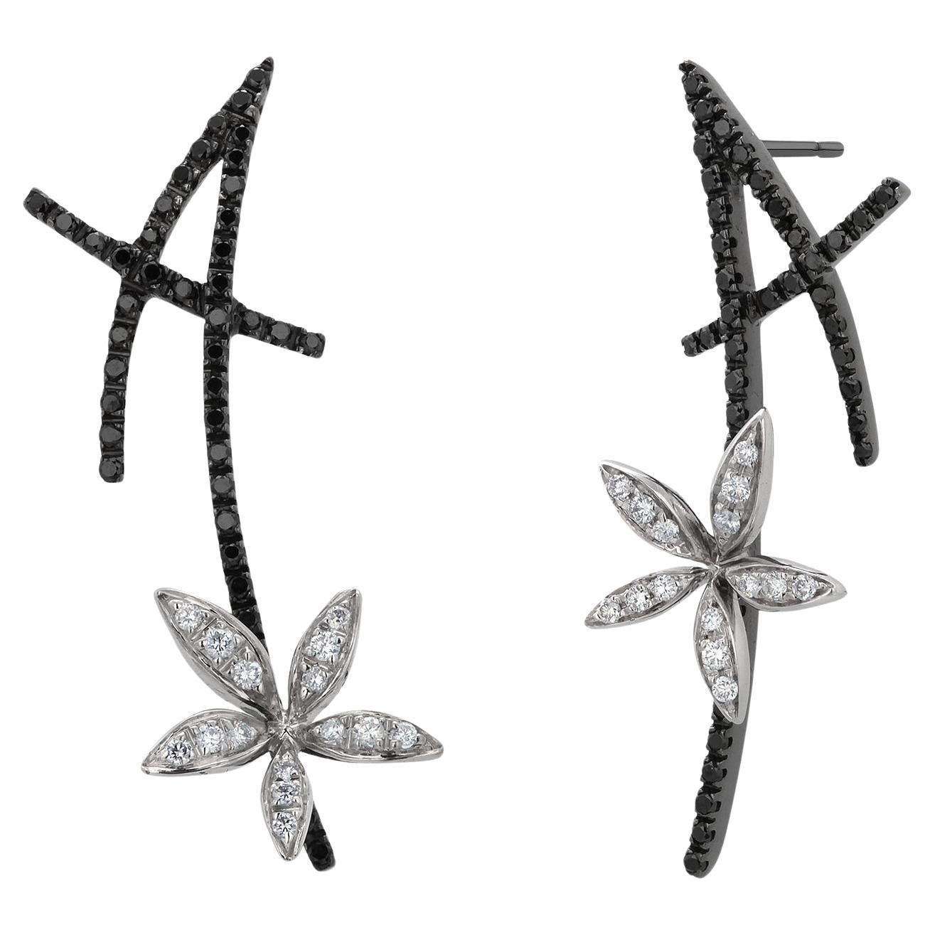 18k Weißgold Schwarz & Weiß Diamant Blumen Vintage Ohrringe von Stefan Hafner im Angebot