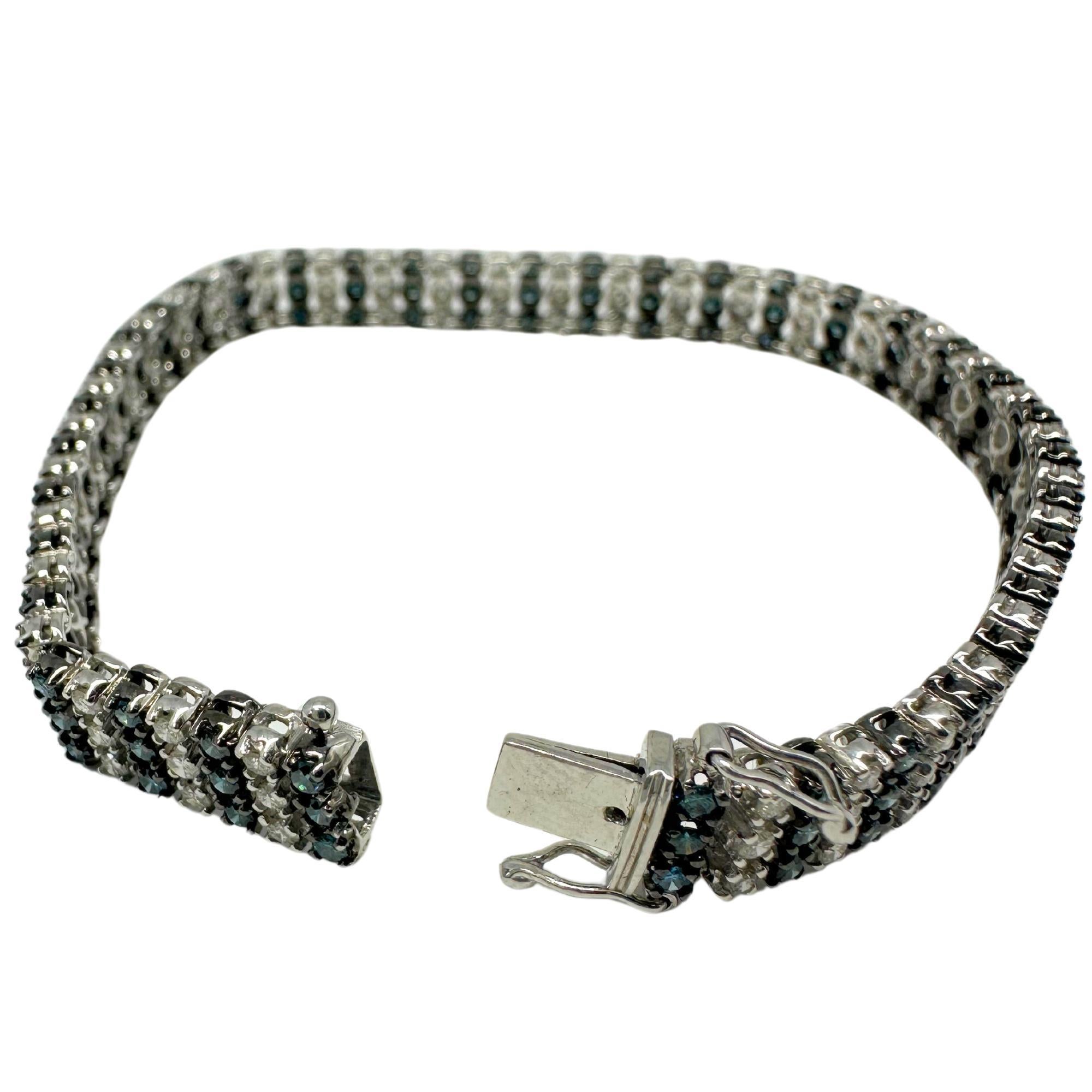 Women's 18k White Gold Blue and White Diamond Bracelet For Sale