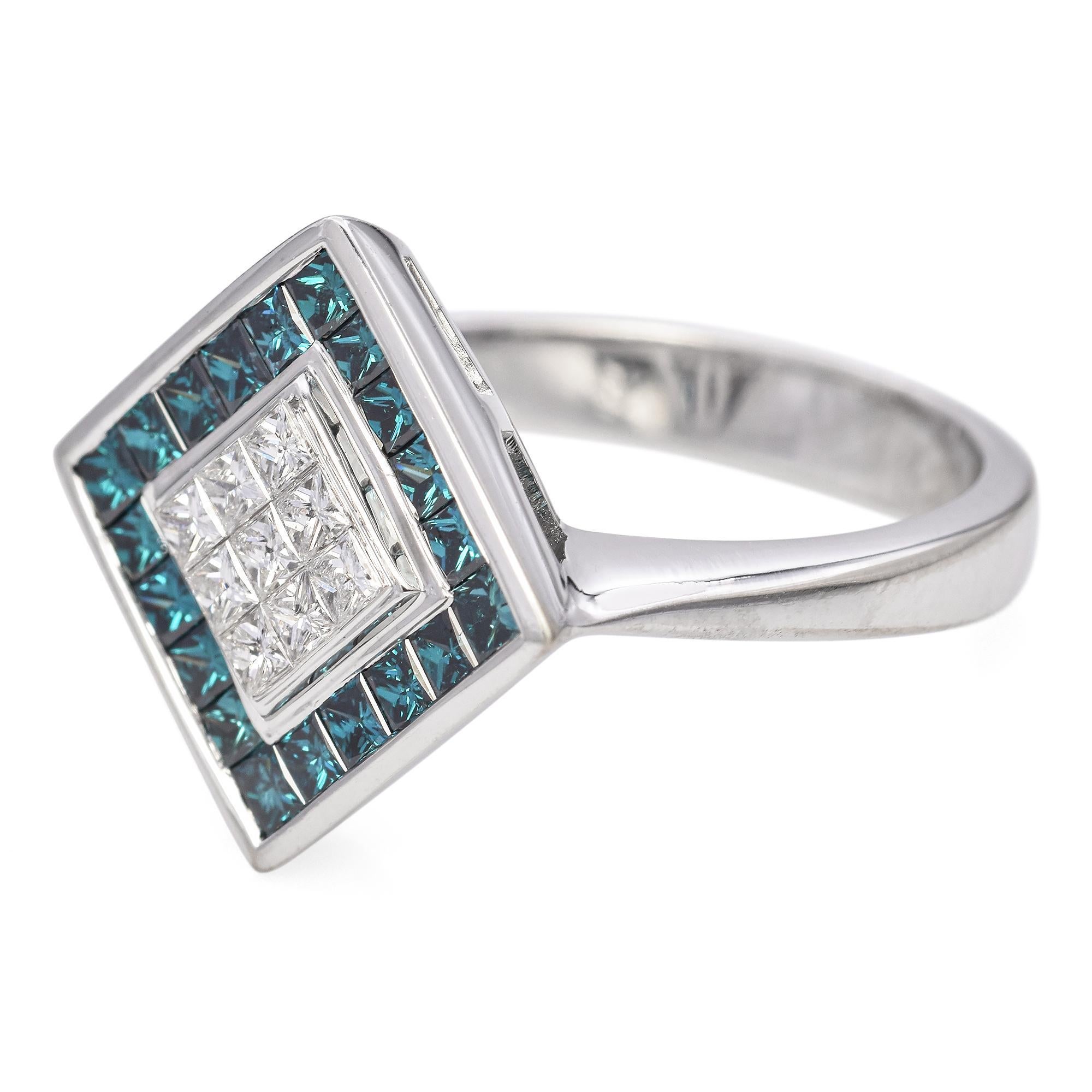 18K White Gold Blue and White Invisible Set 1.01 TCW Diamond Geometric Ring In Good Condition For Sale In New York, NY