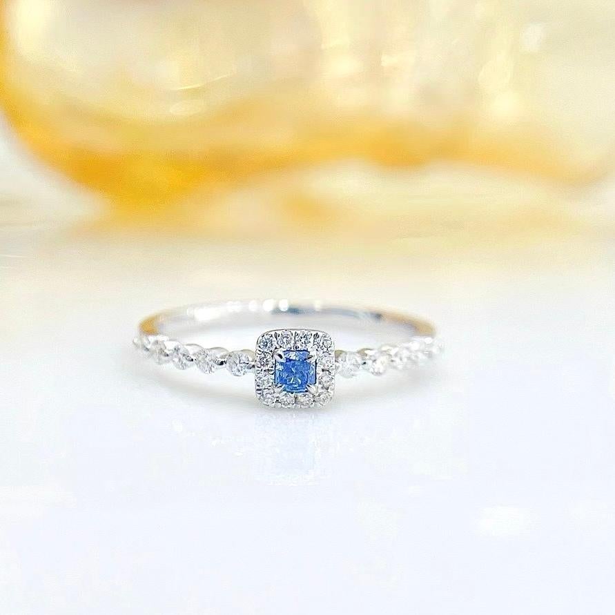 18K White Gold Blue Diamond Band Ring with Diamonds

1 Blue Diamond - 0.10 CT
Diamonds - 0.21 CT

18K Gold - 1.55 GM