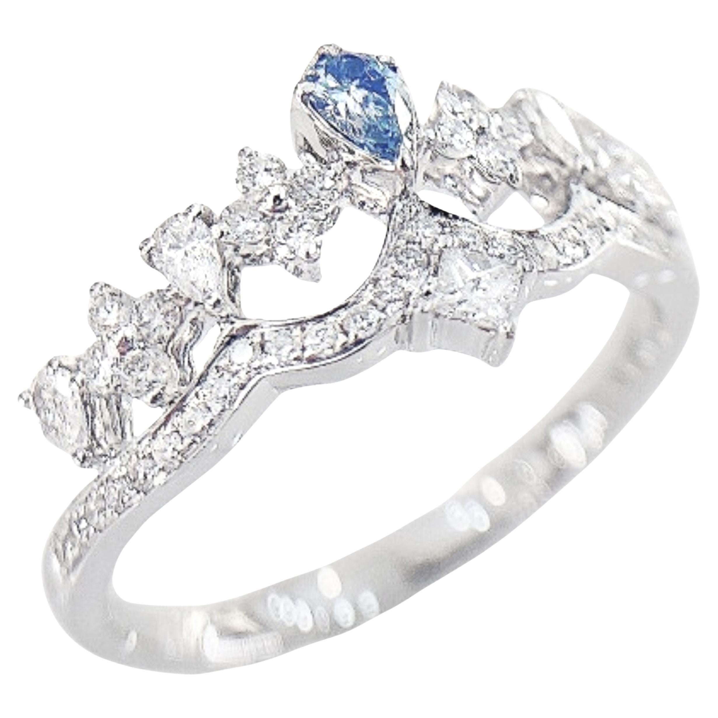 18K White Gold Blue Diamond Crown Ring with Diamonds