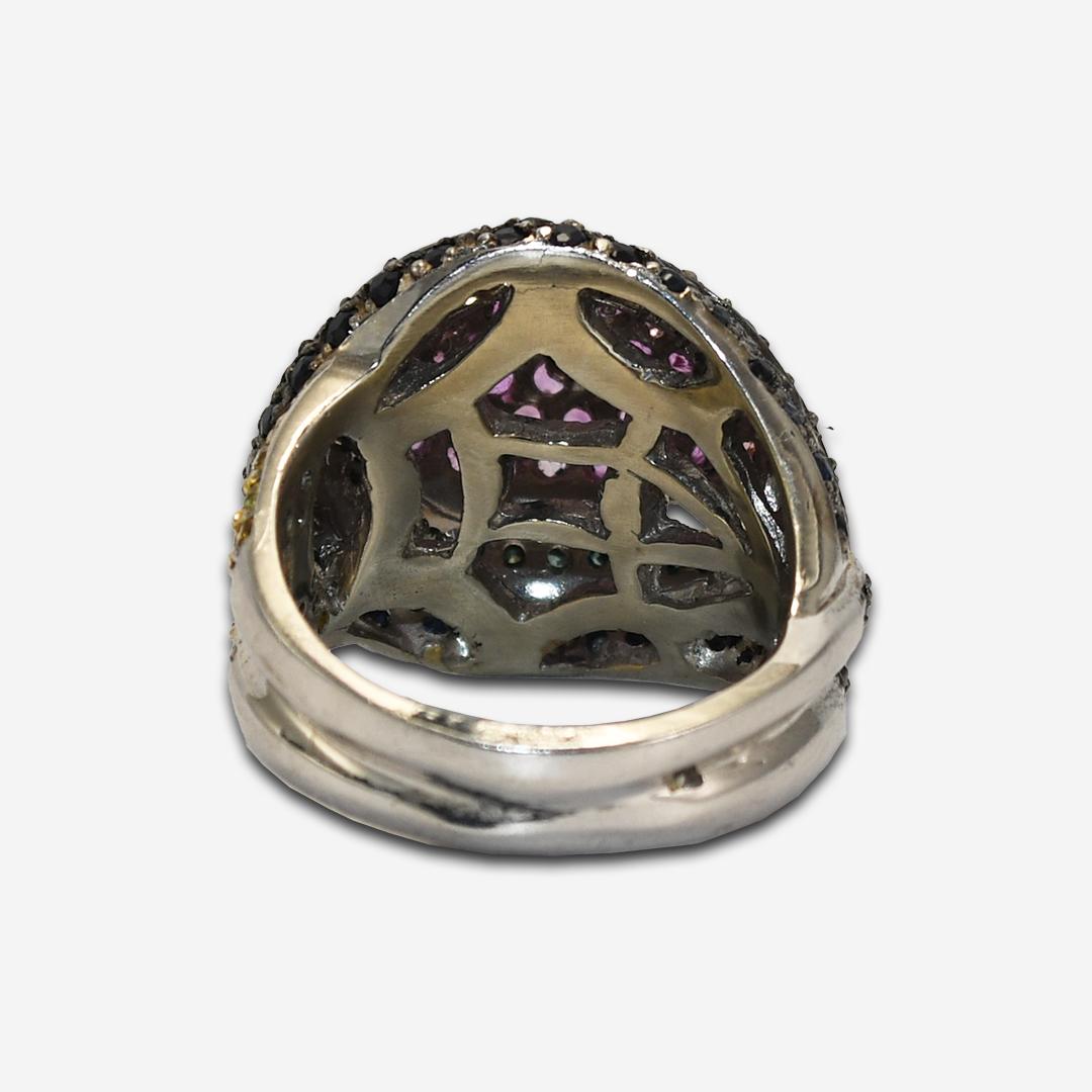 18K White Gold Blue Diamond & Multi-Colored Sapphire Ring In Excellent Condition For Sale In Laguna Beach, CA