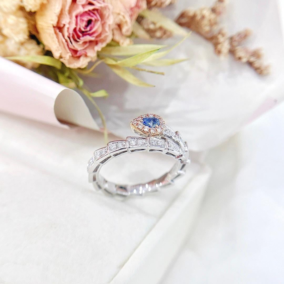 Anello con diamante blu in oro bianco 18 carati con diamanti

1 Diamante blu - 0,09 CT
Diamanti - 0,31 CT

Peso totale - 3,72 GM