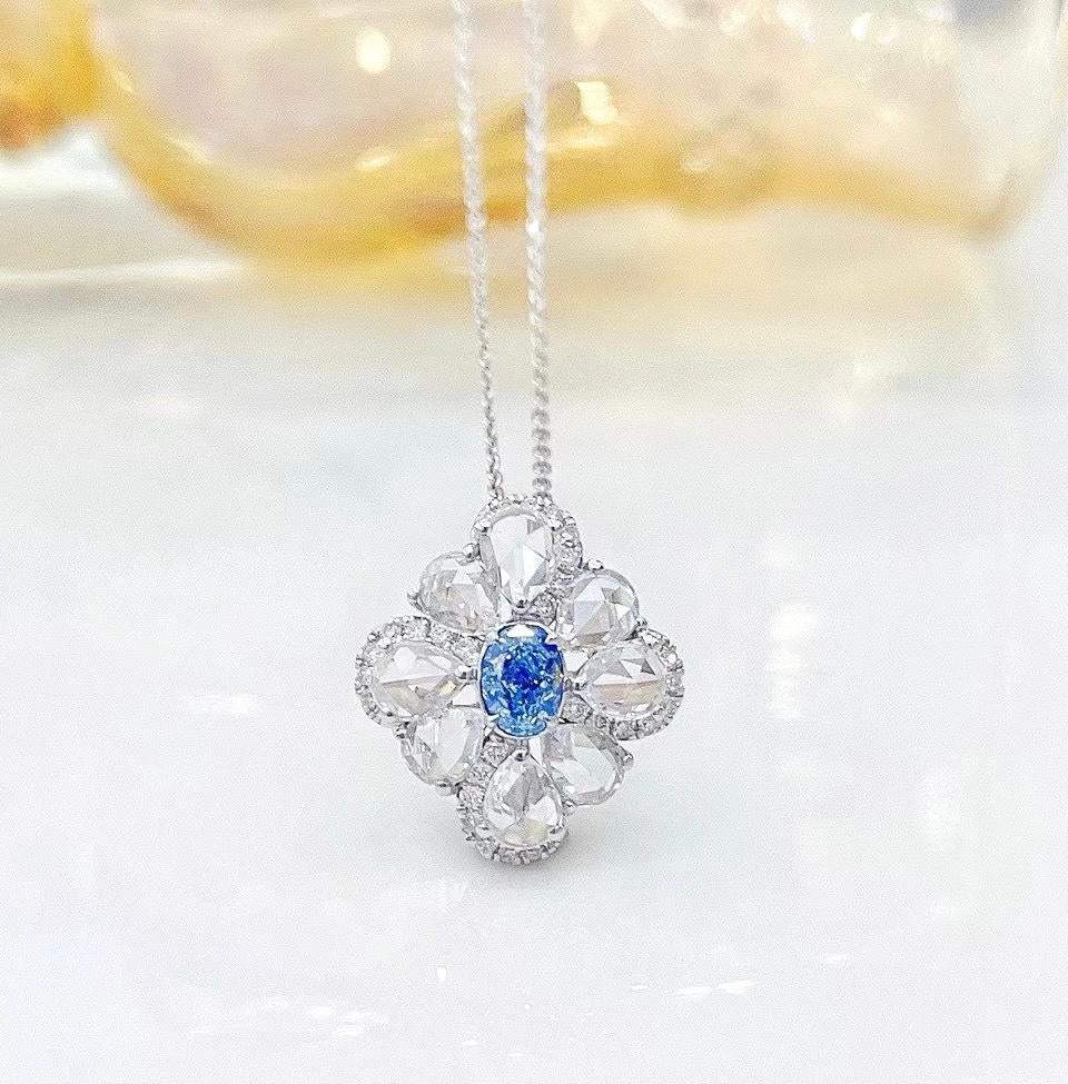 18K White Gold Blue Diamond & Rose-Cut Diamond Snowflake Necklace

1 Blue Diamond - 0.31 CT
Rose-Cut Diamonds - 0.86 CT
Total Weight - 3.09 GM
