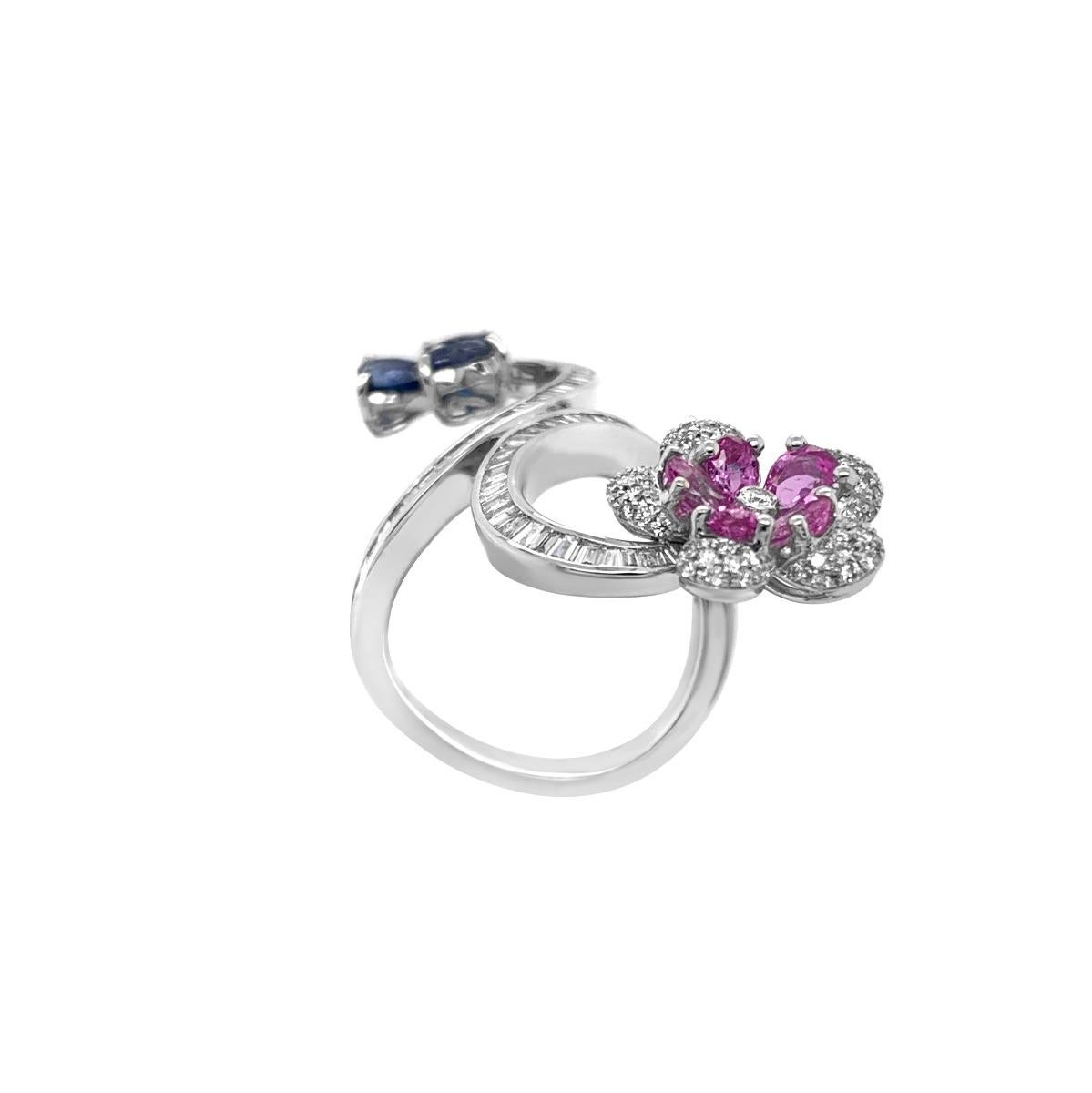 18 Karat White Gold Blue/Pink Sapphire and Diamond Ring For Sale 2