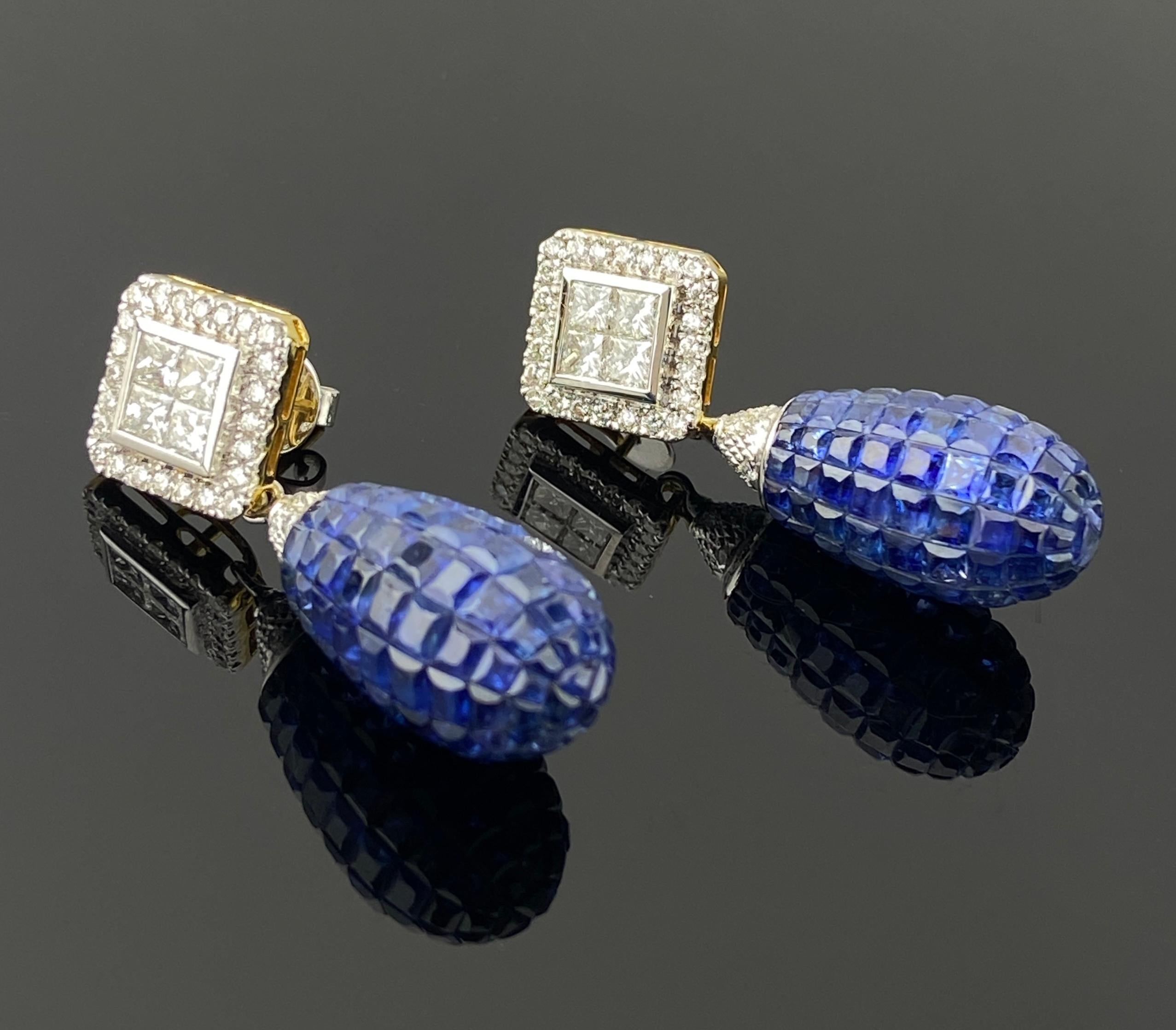 Taille mixte Boucles d'oreilles pendantes en or blanc 18K saphir bleu et diamant en vente