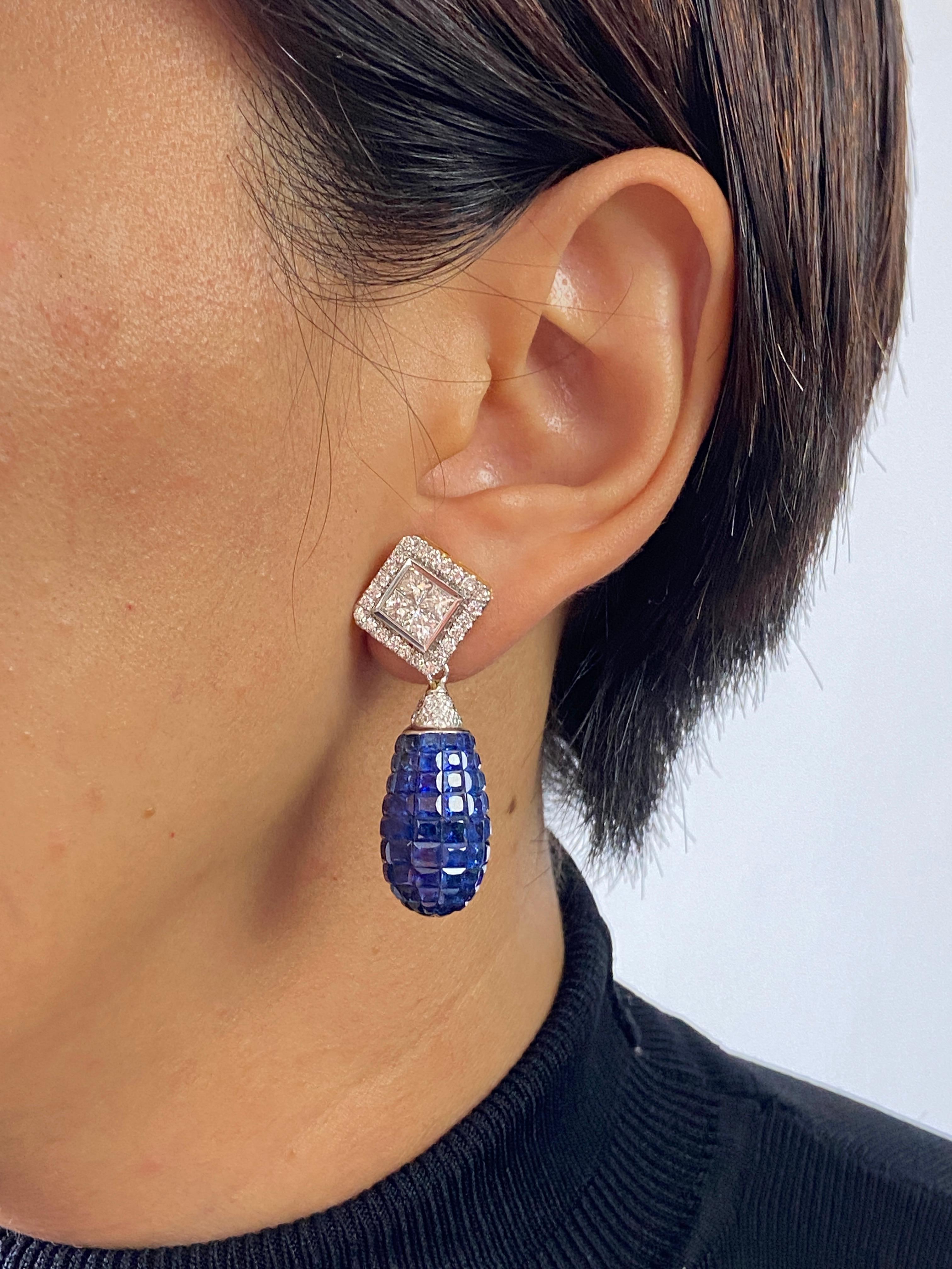 Boucles d'oreilles pendantes en or blanc 18K saphir bleu et diamant Pour femmes en vente
