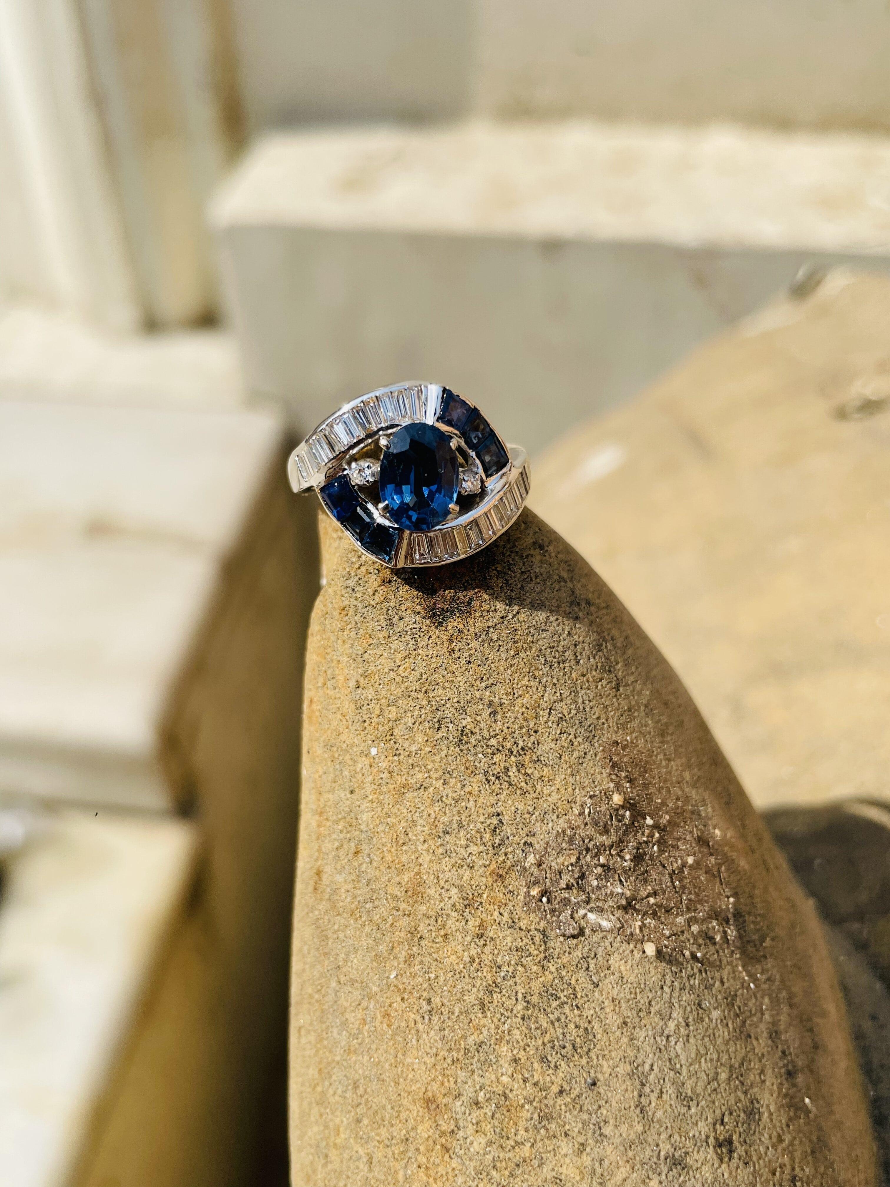 For Sale:  Gorgeous Blue Sapphire And Diamond Ring 18kt Solid White Gold 3