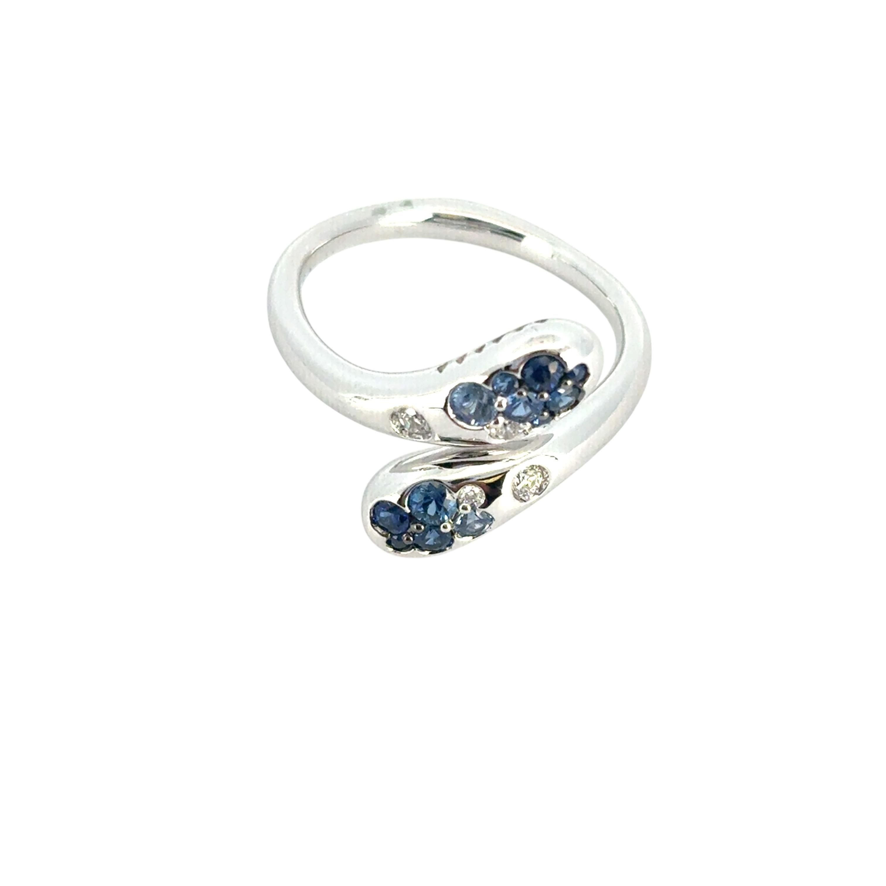 Anello a serpente con zaffiro blu e diamante in oro bianco 18 carati in vendita 2