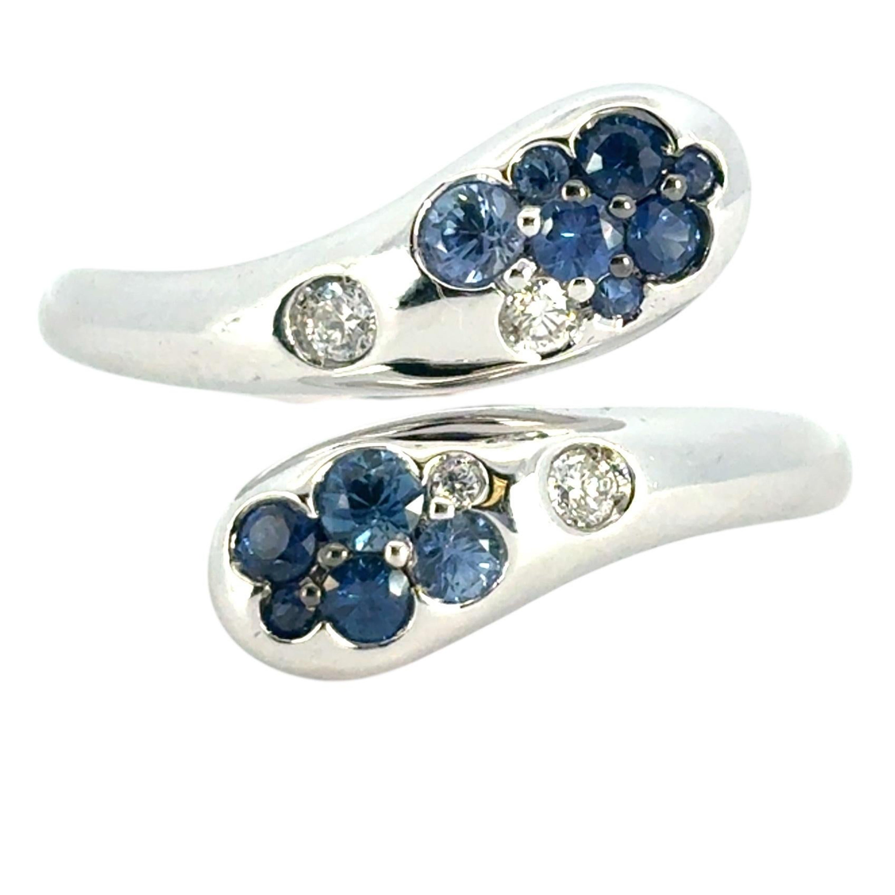 Anello a serpente con zaffiro blu e diamante in oro bianco 18 carati
