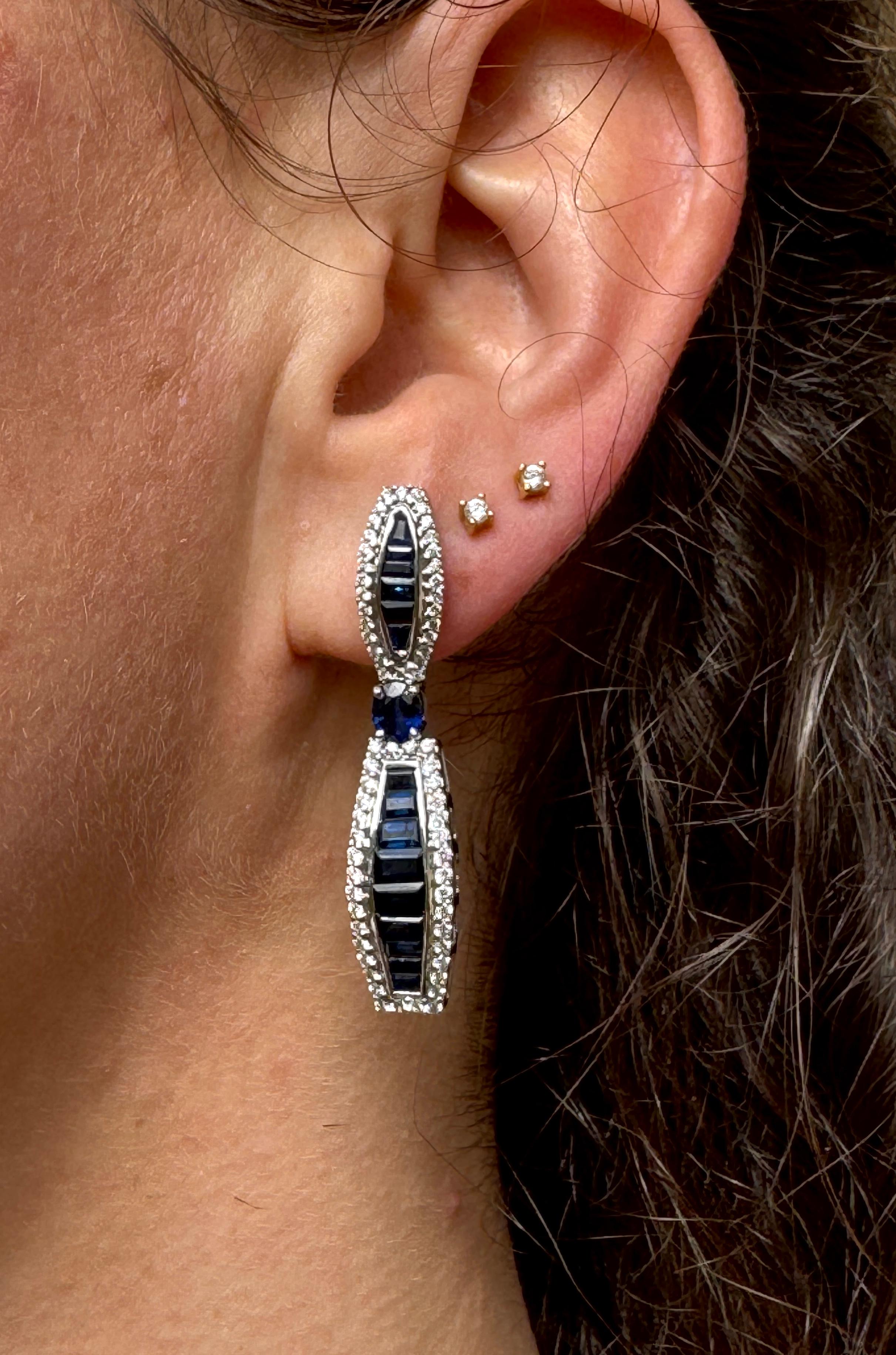 18K White Gold Blue Sapphire Diamond Drop Earrings For Sale 1