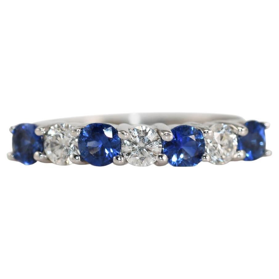18K White Gold Blue Sapphire & Diamond Ring, 3.7g For Sale