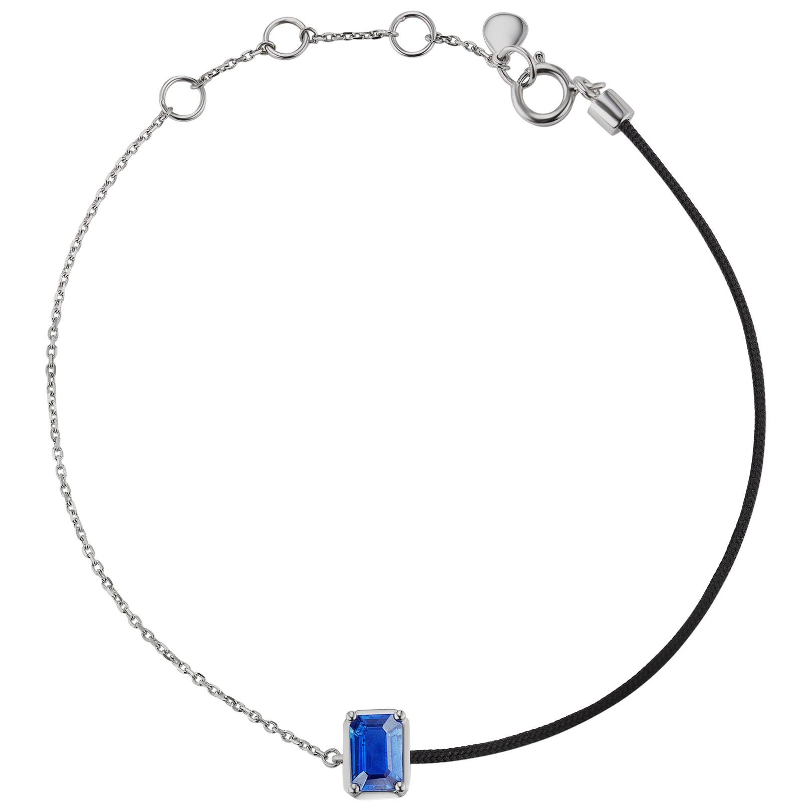 18 Karat White Gold Blue Sapphire Link Chain Bracelet