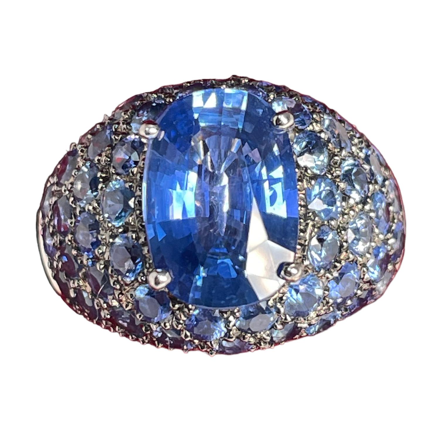 18K White Gold Blue Sapphires Dome Cocktail Ring For Sale 6