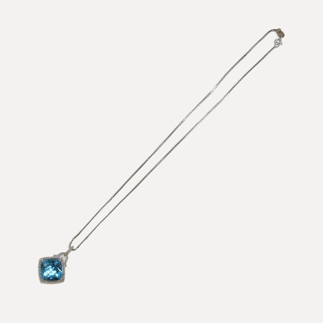 18K White Gold Blue Topaz & Diamond Pendant Necklace and Earrings Set For Sale 1