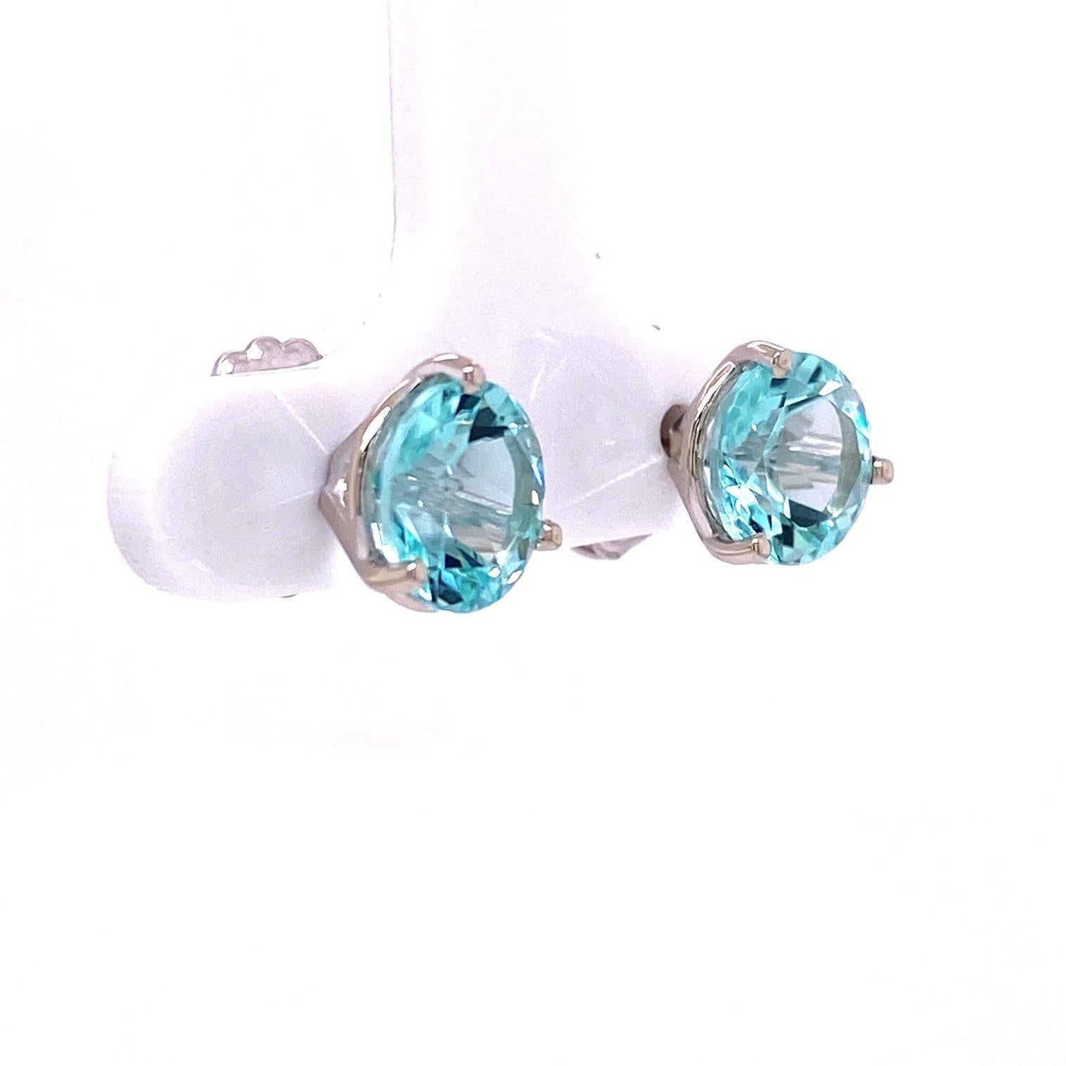 Contemporary 18k White Gold Blue Tourmaline Studs with White Druzy Wing Jackets For Sale