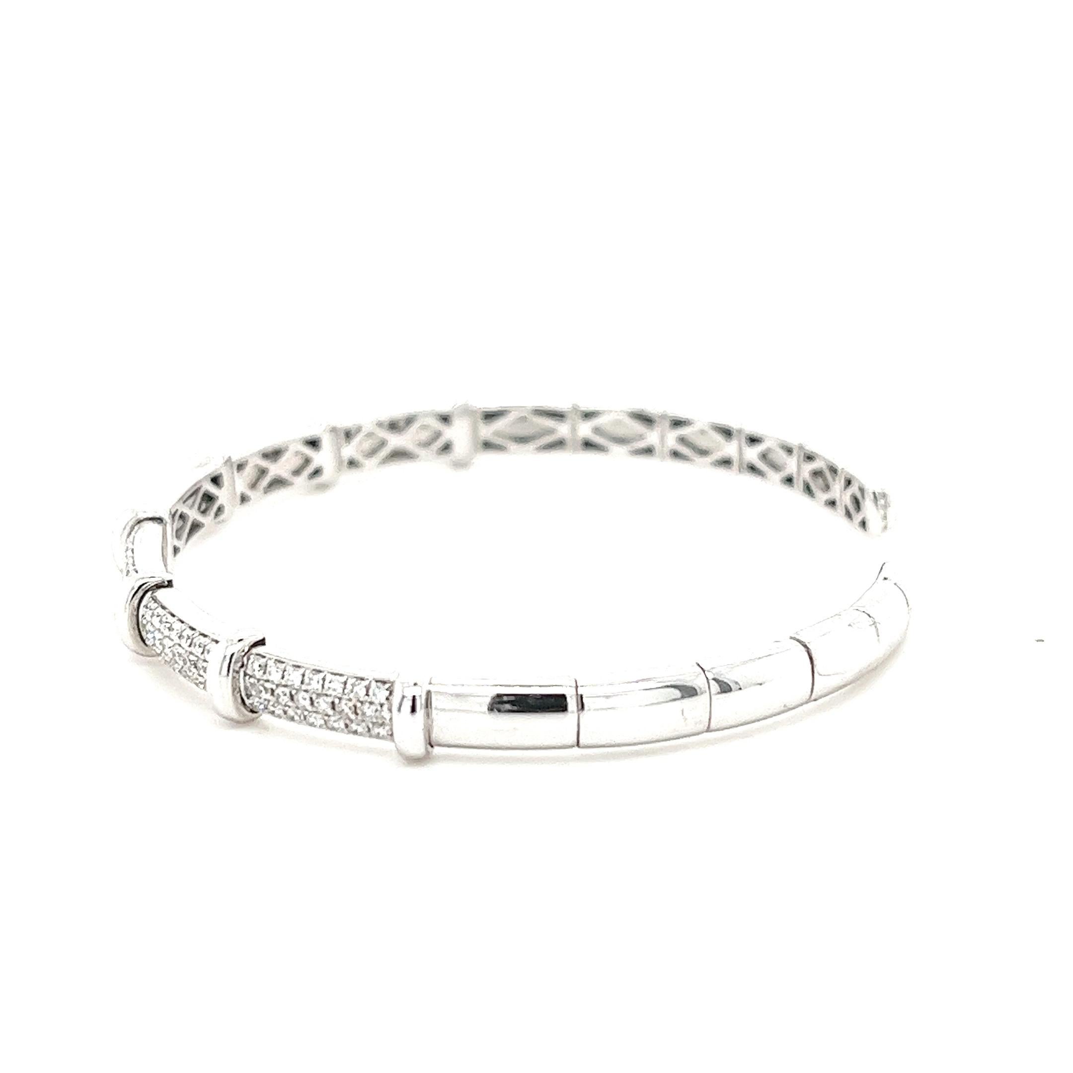 Moderne Bracelet en or blanc 18K avec diamants en vente