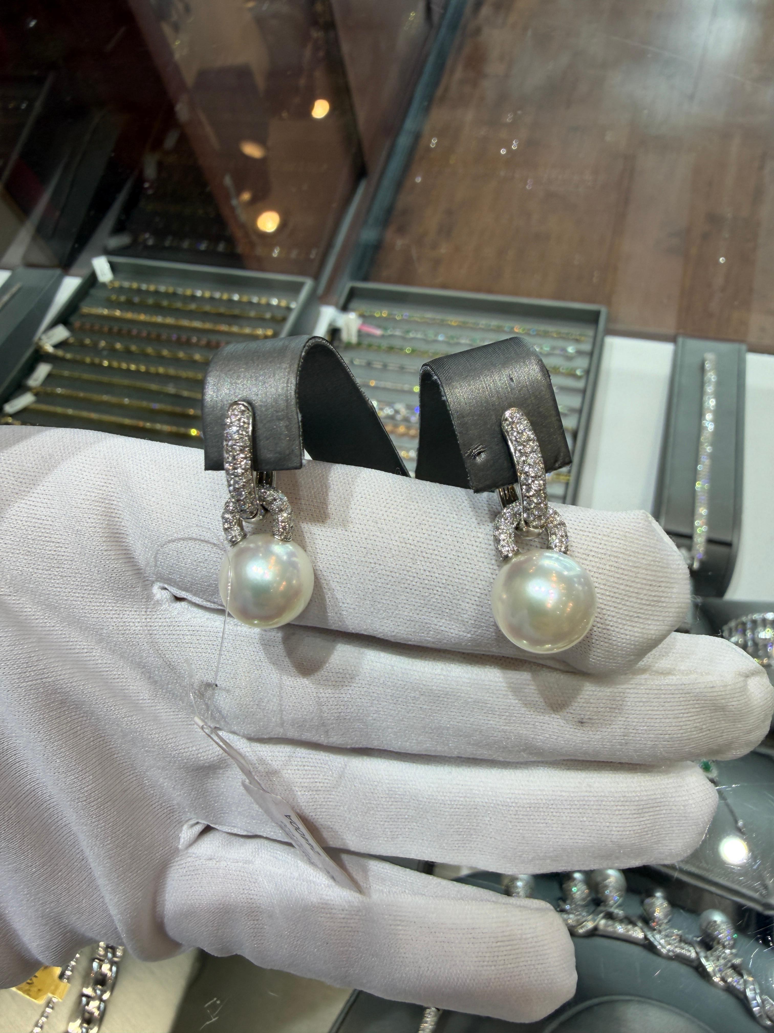 Donna Orecchini da sposa in oro bianco 18K con perle dei mari del sud e diamanti, perle AAAA da 11,6 mm in vendita