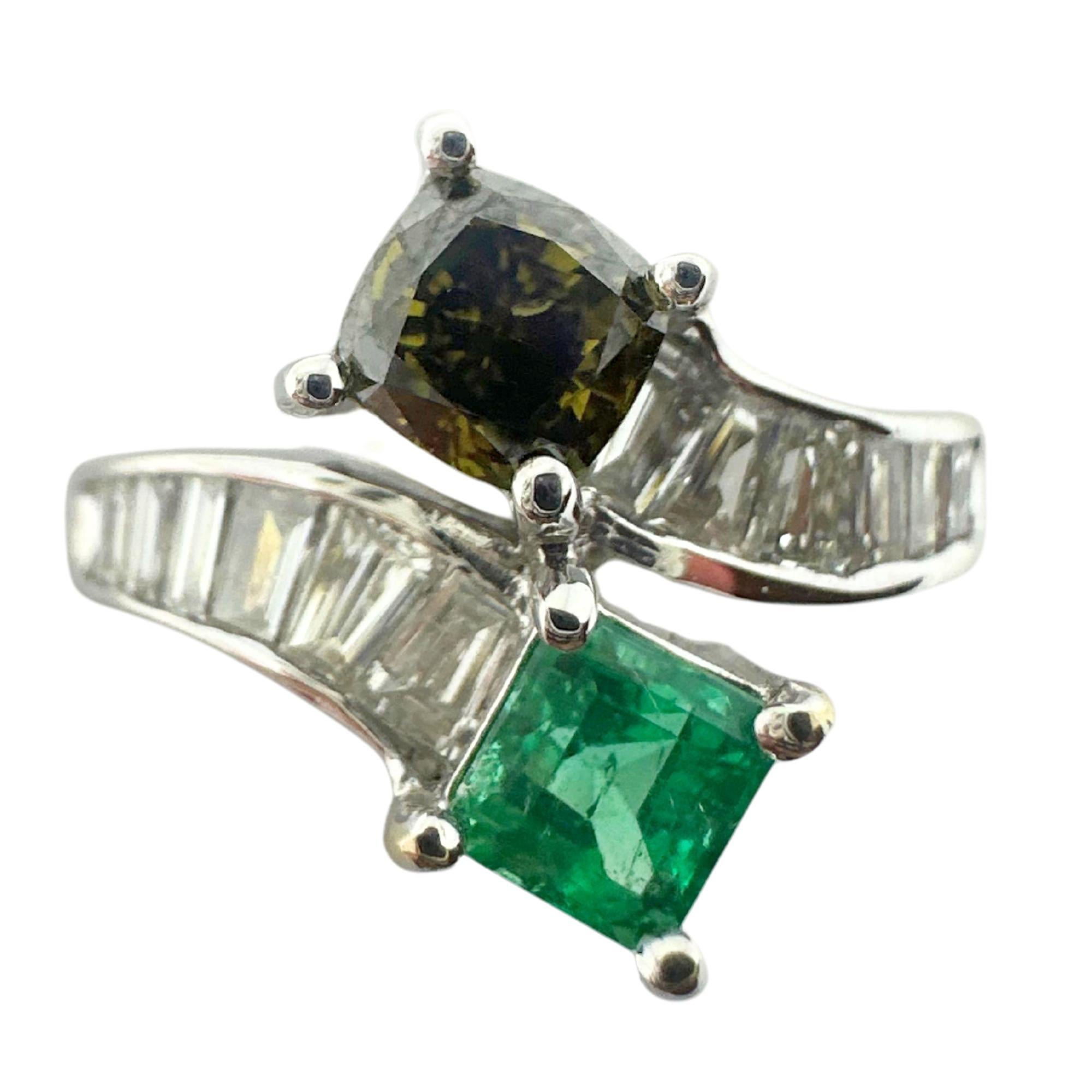 Baguette Cut 18K White Gold Brown Diamond, Baguette-Cut White Diamond, and Emerald Toi et Moi For Sale