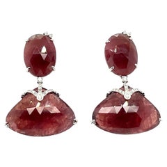 18k White Gold Brownish-Red Rose-Cut Sapphires Cts 35.15 and Round Diamond Earri