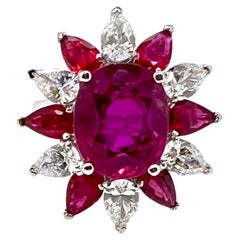 Bague en or blanc 18 carats, rubis de Birmanie certifié GIA, chauffé avec rubis et diamants