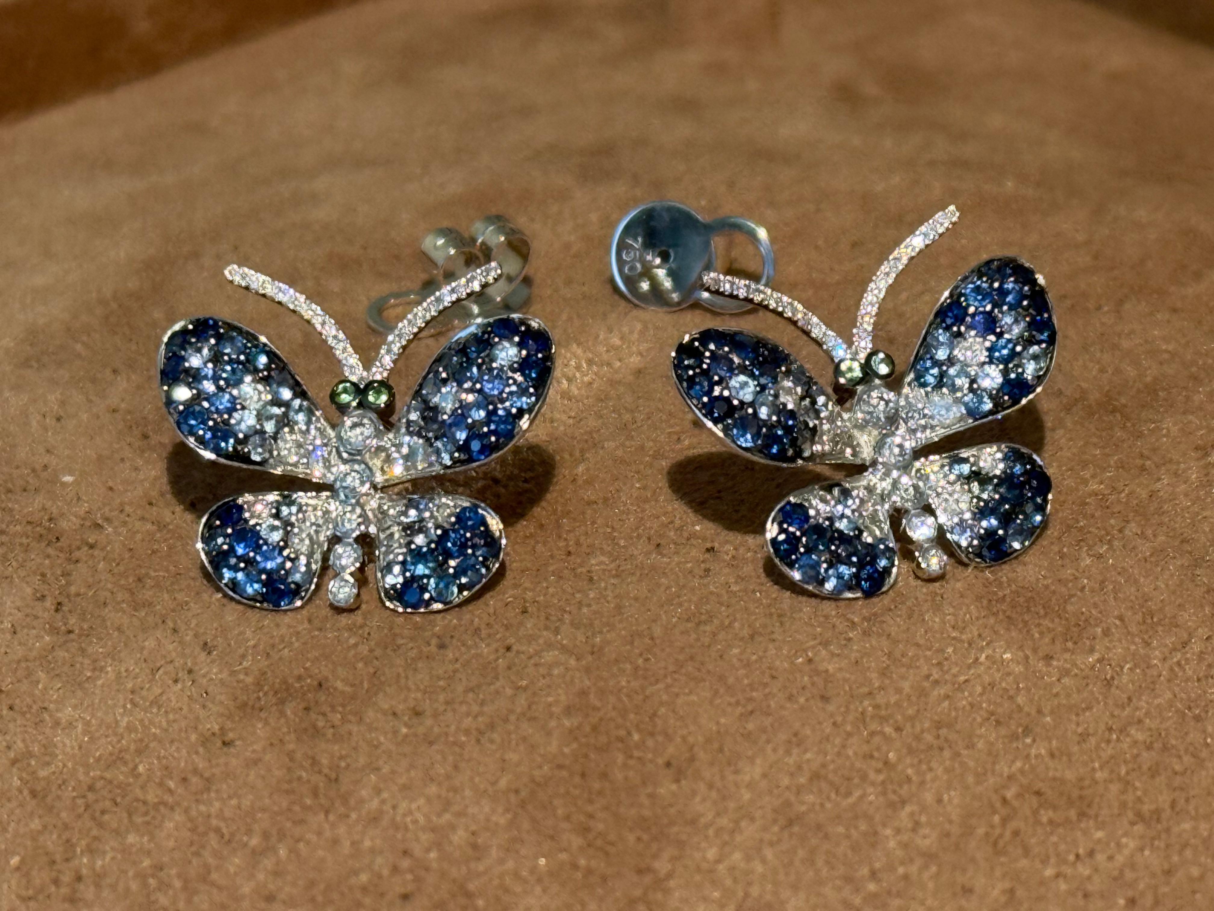 Orecchini a perno a farfalla in oro bianco 18k Zaffiro blu Diamante Tsavorite in vendita 5