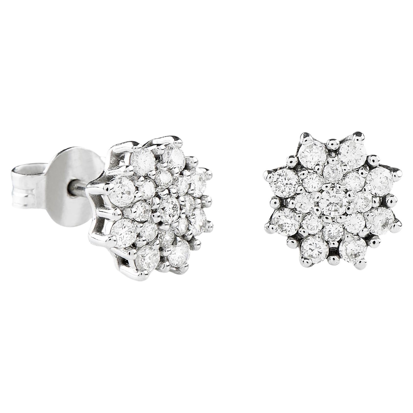 18k White Gold Button Earrings with 0.62 Carats of Diamonds For Sale