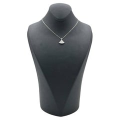 Collier Bvlgari et Pandant en or blanc 18 carats avec diamants naturels