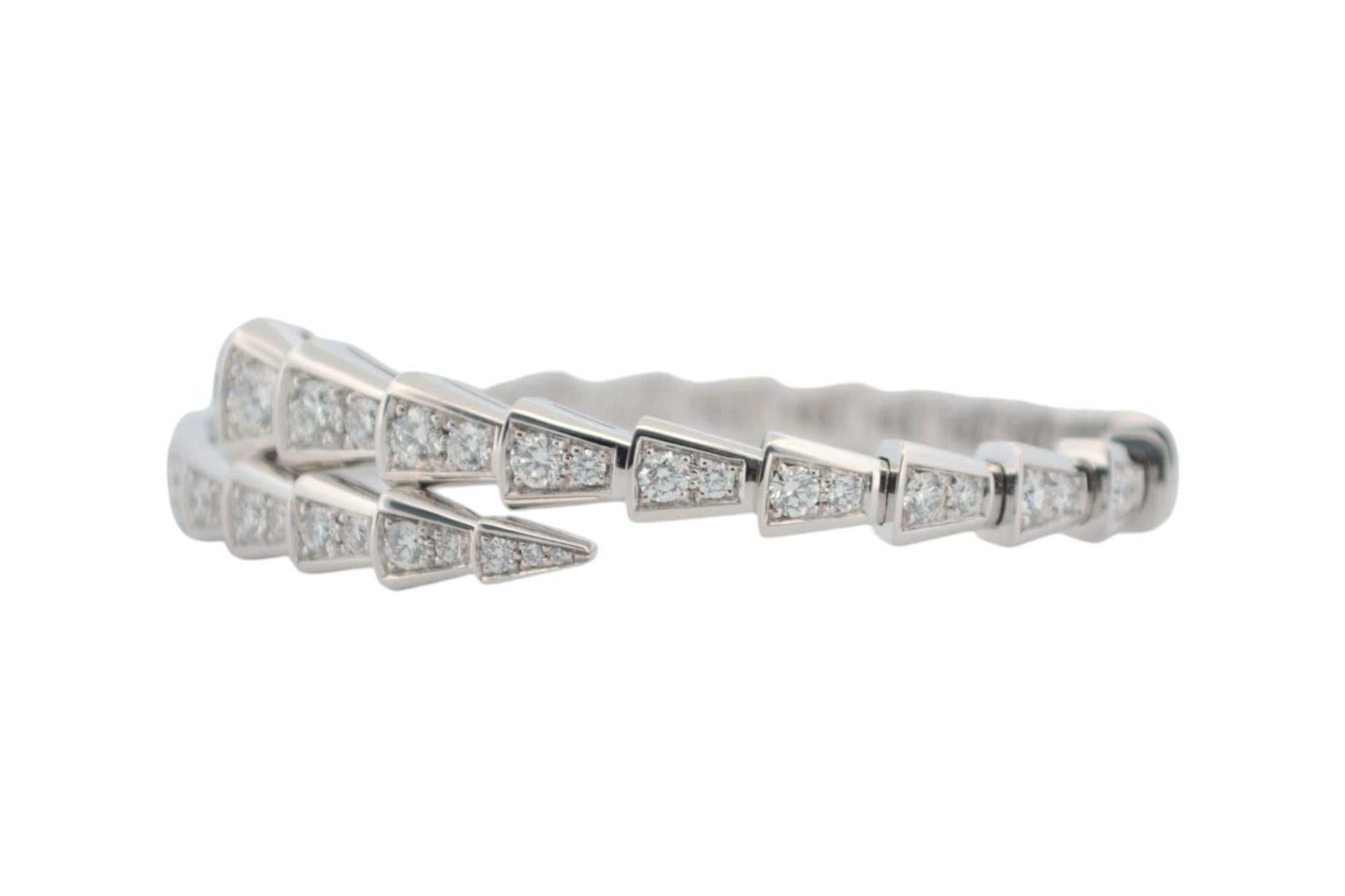 18K White gold Bvlgari Serpenti Viper bracelet with diamonds full set In Excellent Condition In București, București