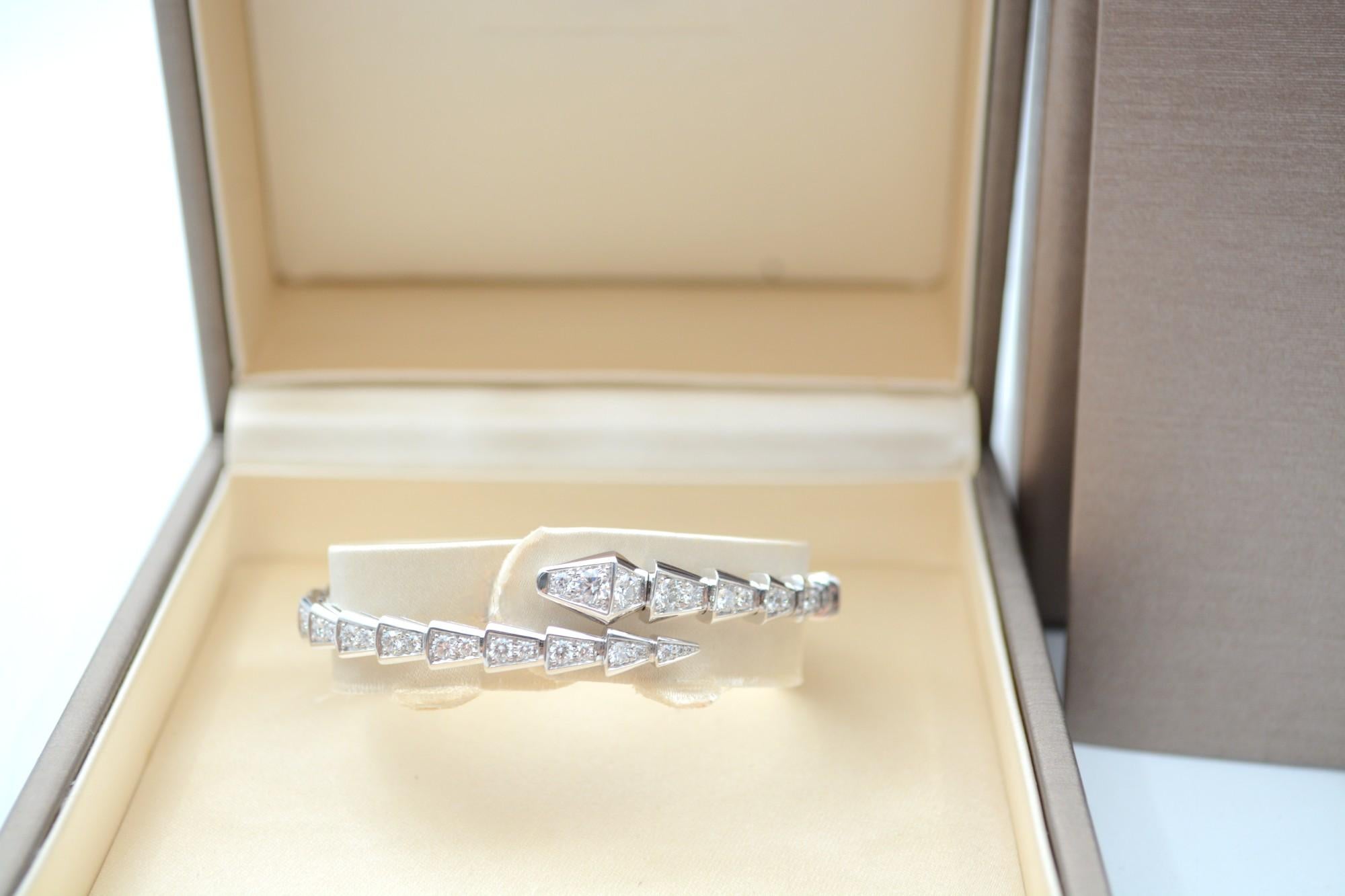 18K White gold Bvlgari Serpenti Viper bracelet with diamonds full set 1
