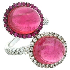 Anello Bypass in oro bianco 18K con 10 carati di tormaline rosa e 1,10 carati di diamanti