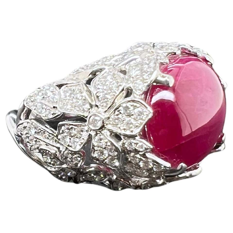 Ruby with Diamond Ring set in 18K Gold Settings For Sale at 1stDibs