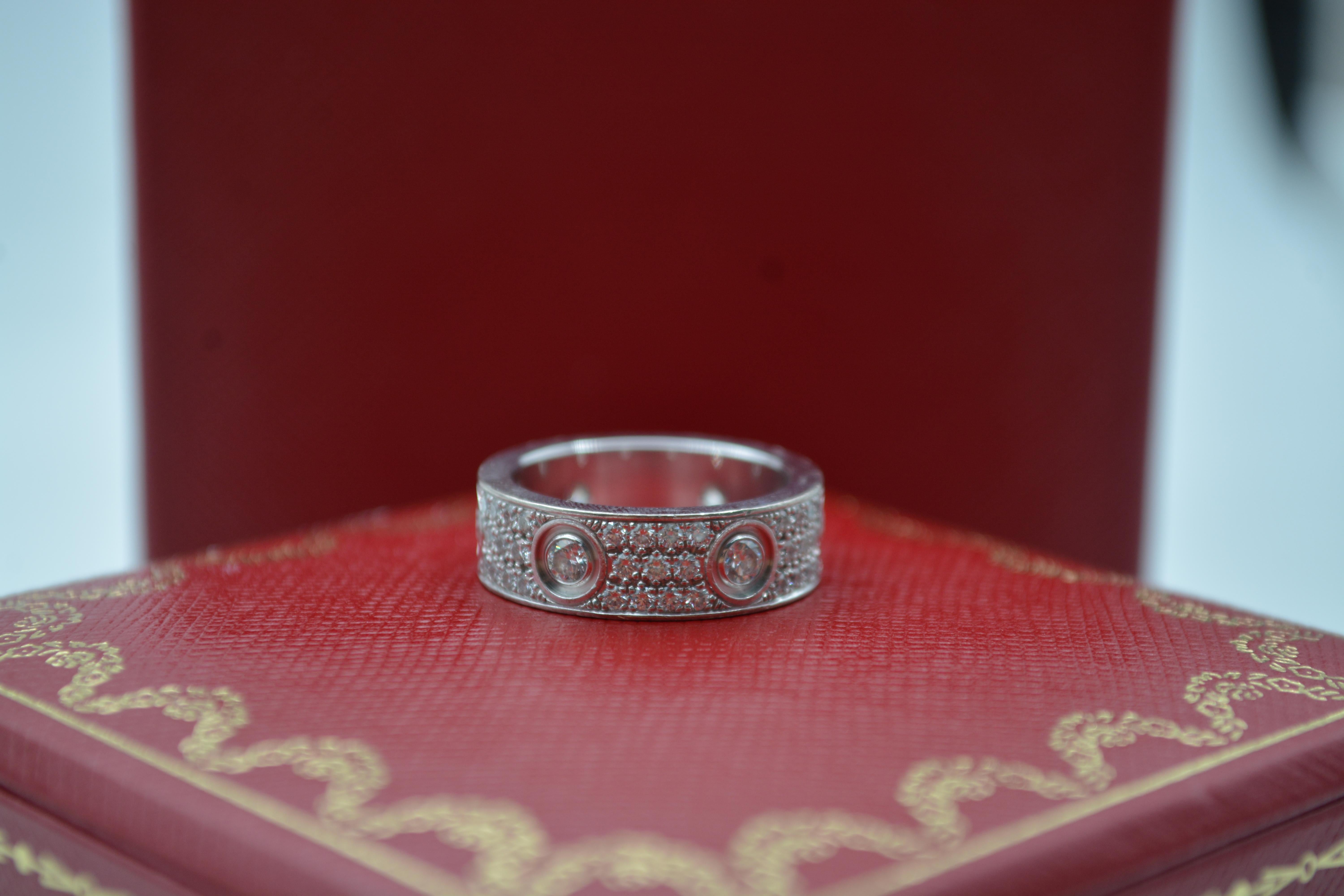 De las mujeres Anillo Cartier Love de oro blanco de 18 quilates con diamantes engastado completo en venta