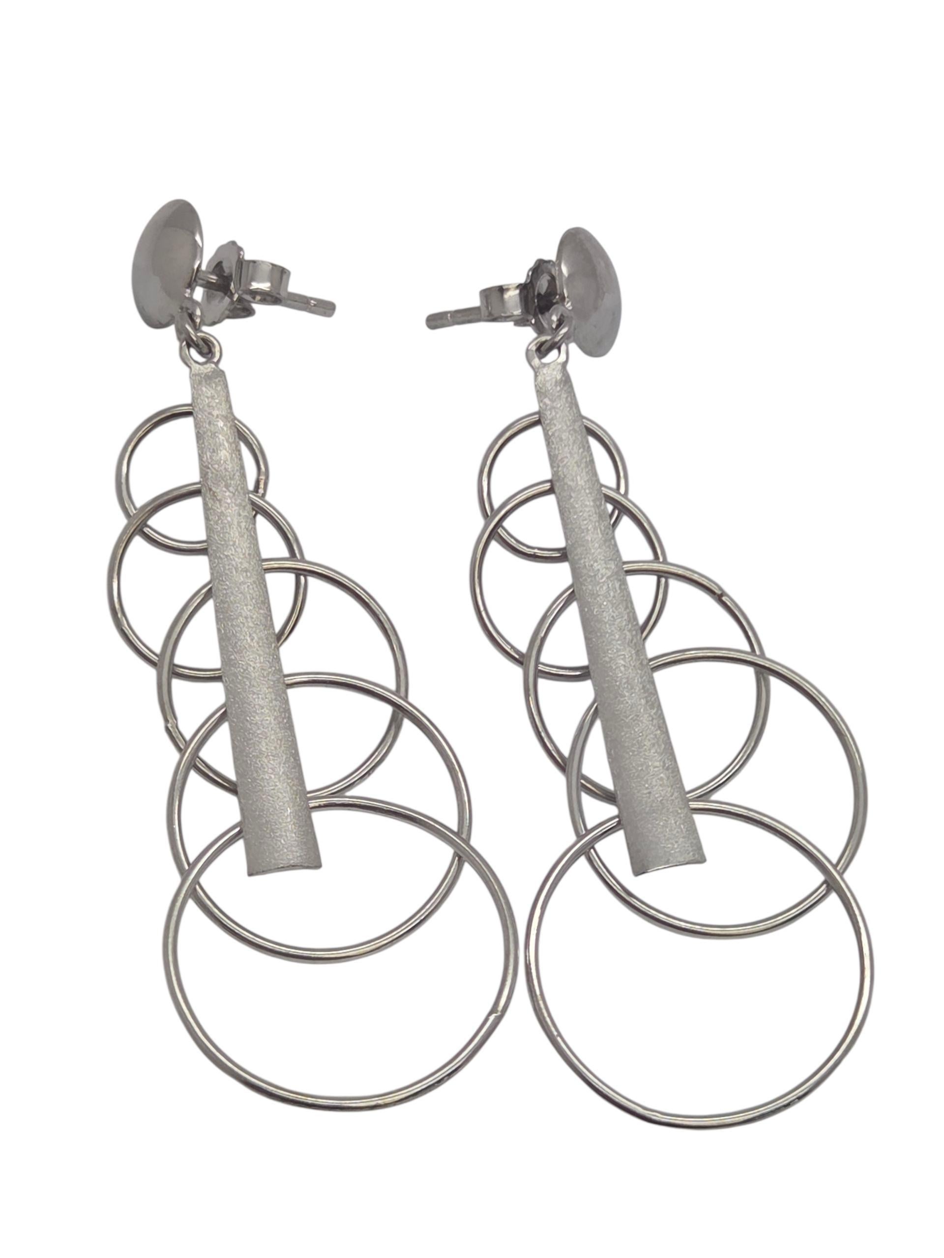 Orecchini a cerchio a cascata in oro bianco 18K #23825 in vendita 2