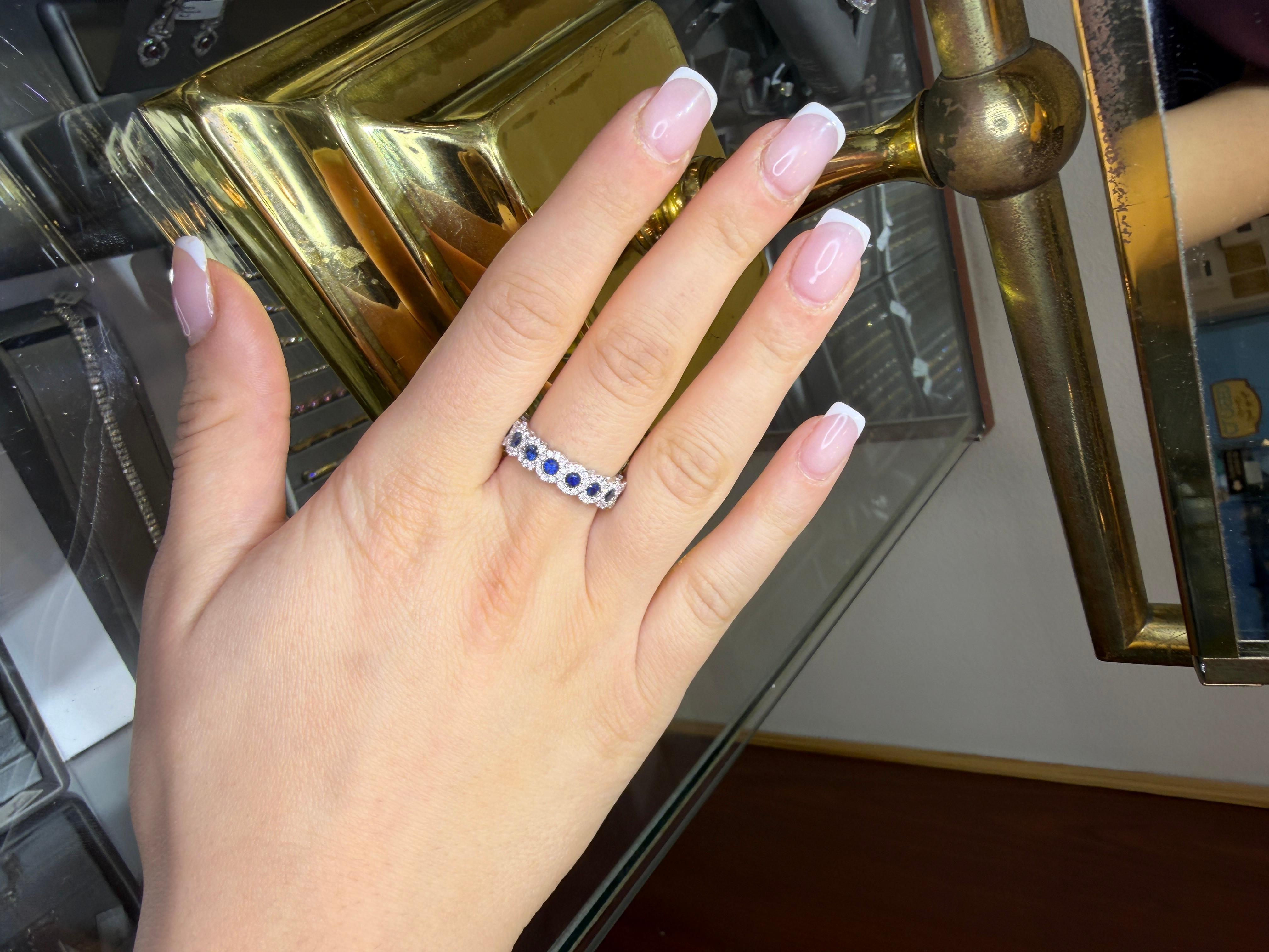 Contemporain Bracelet éternel en or blanc 18 carats saphir de Ceylan et diamant 1,74 carats saphirs 1,00 carats D en vente