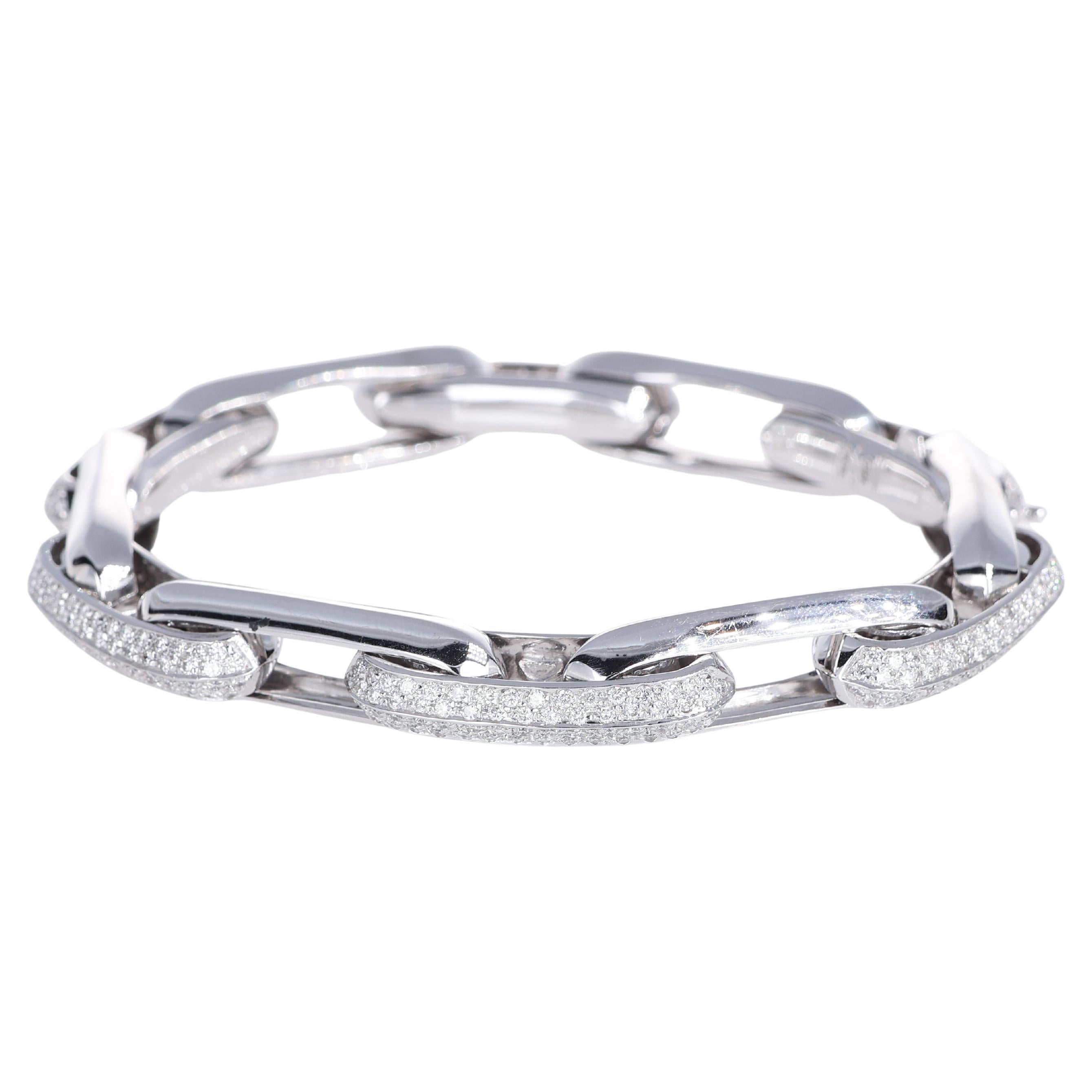 Armband aus 18 Karat Weißgold mit Diamantpavé-Gliedern