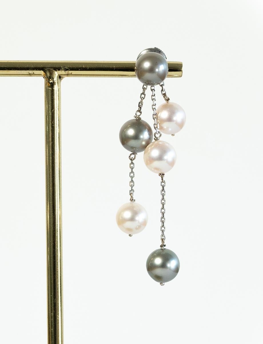 Contemporary 18K White Gold Chain Earrings Set with Akoya White Pearls and Tahiti Pearls