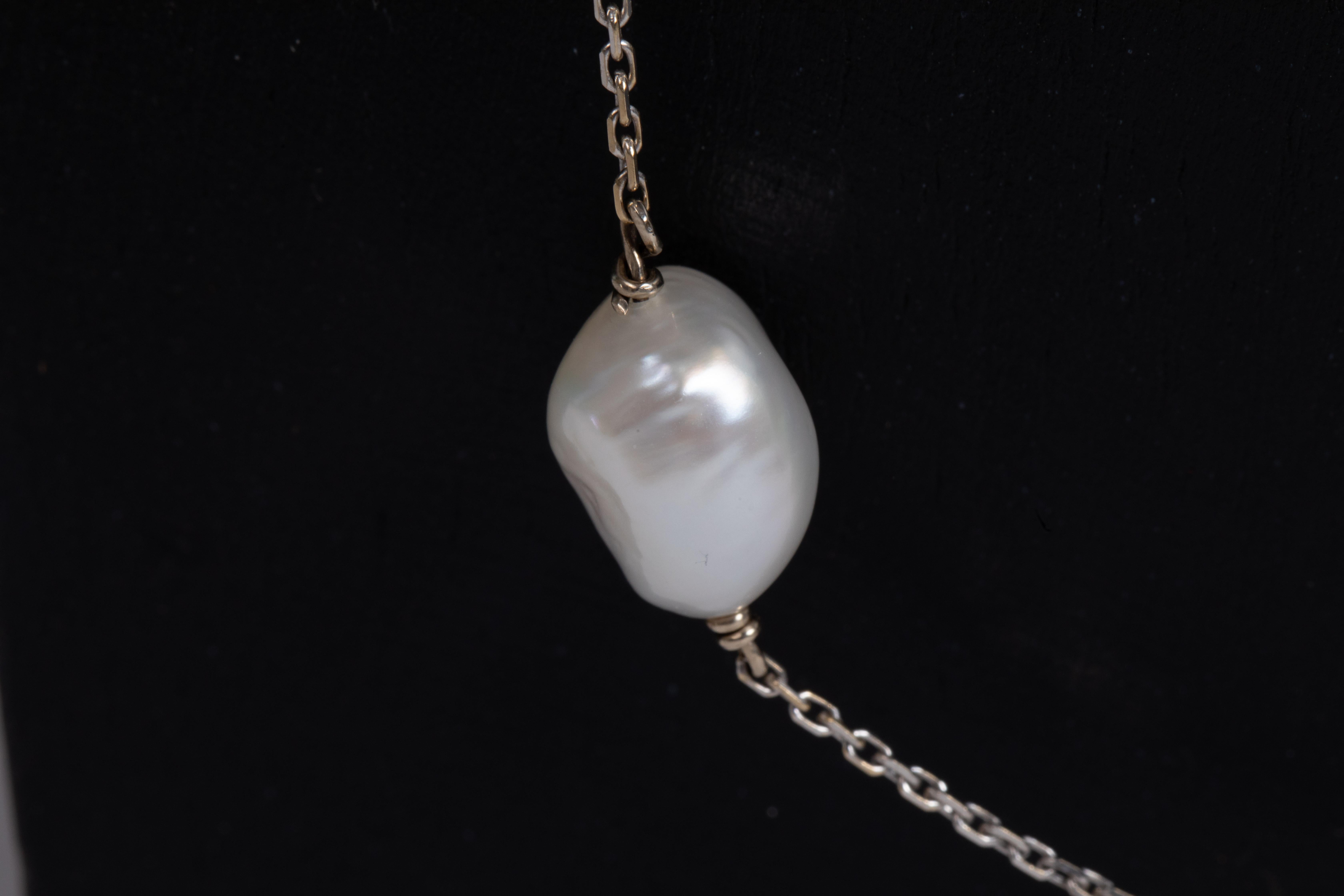 Round Cut 18k White Gold Chain Set with 10 Fresh Water Pearls Created by Marion Jeantet For Sale