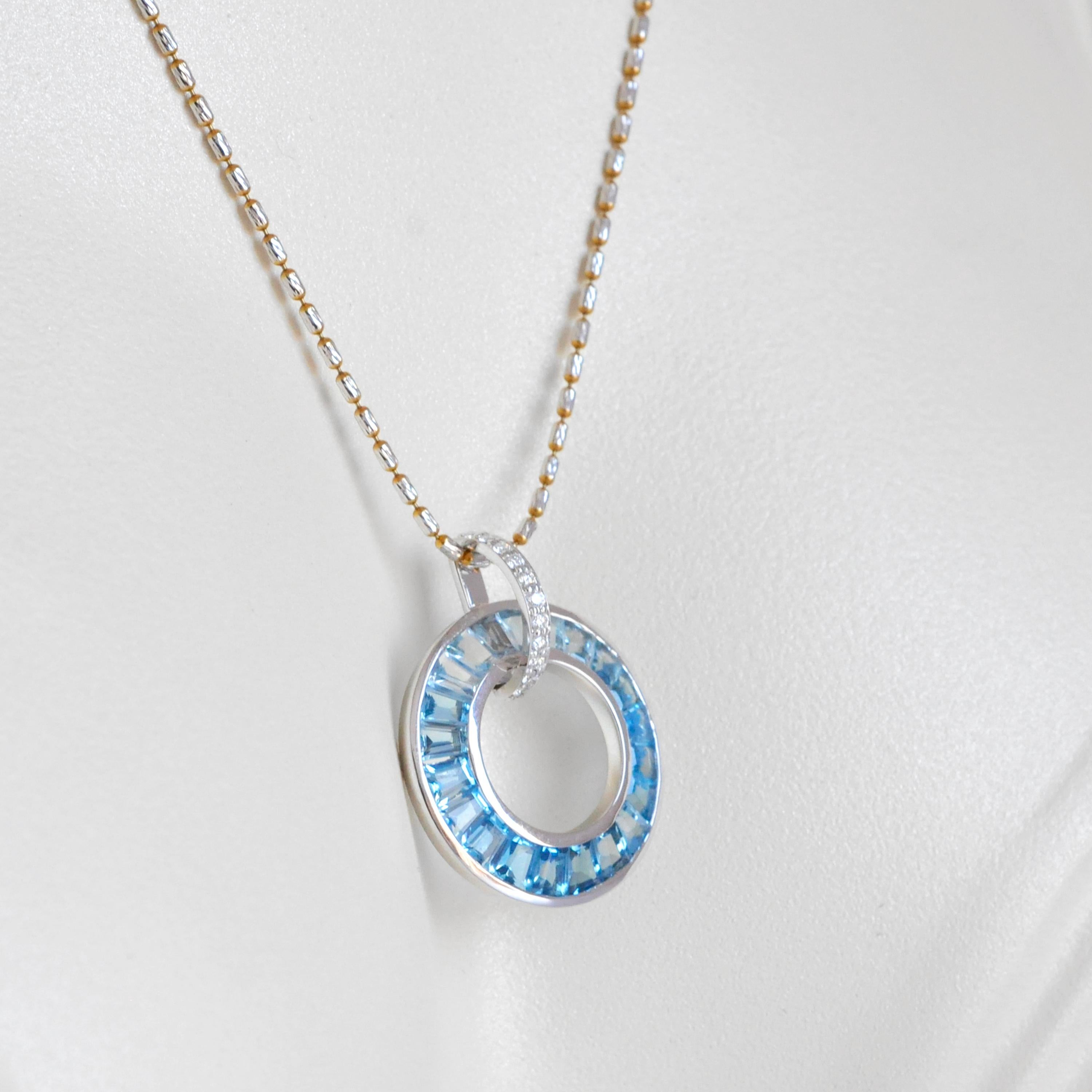 18K White Gold Channel-Set Blue Topaz Baguettes Diamond Circle Pendant Necklace For Sale 5