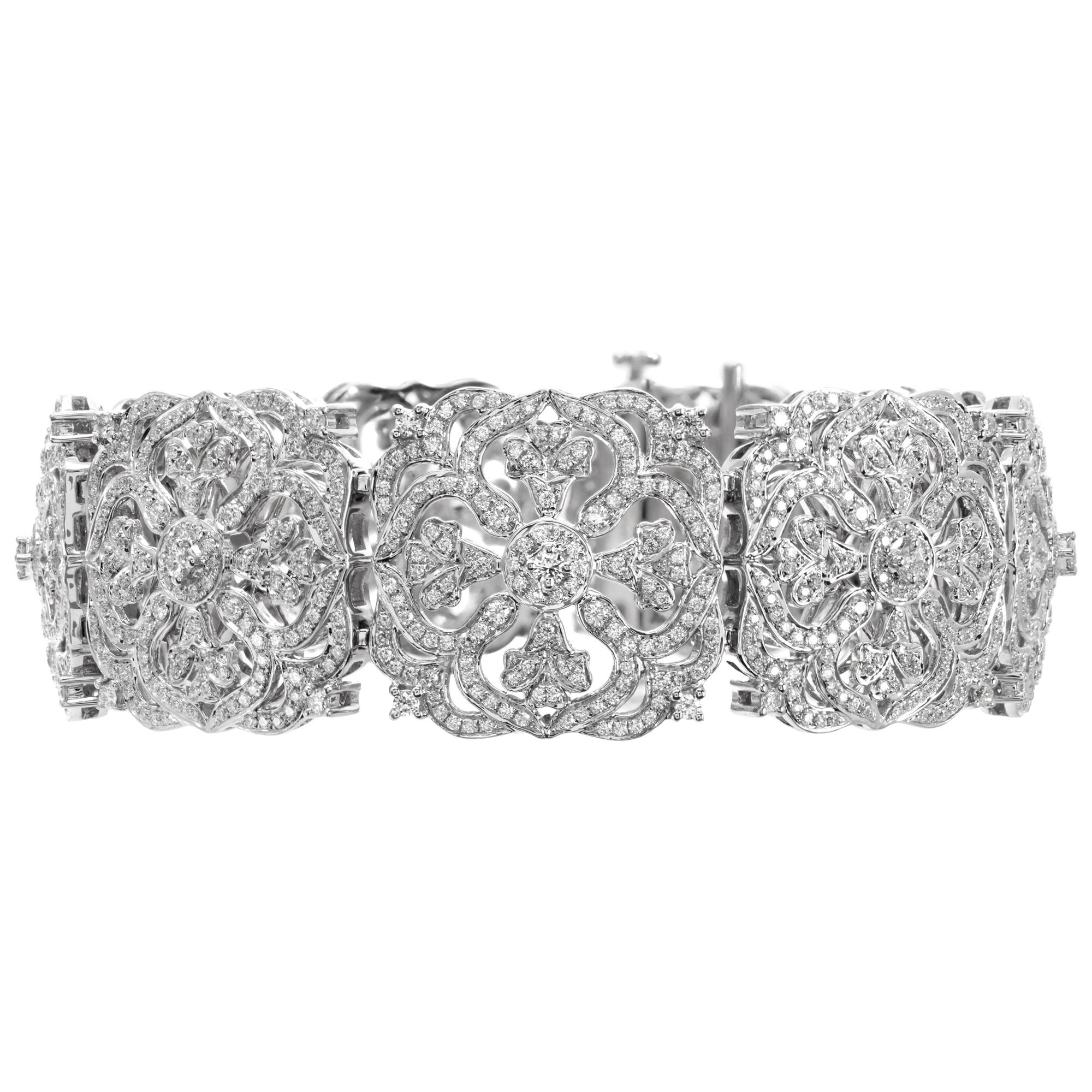 Charles Krypell diamond pave Floral Amulet Precious Pastel Collection bracelet in 18k white gold with approximately 9 carats in G-H, VS diamonds. 7.5